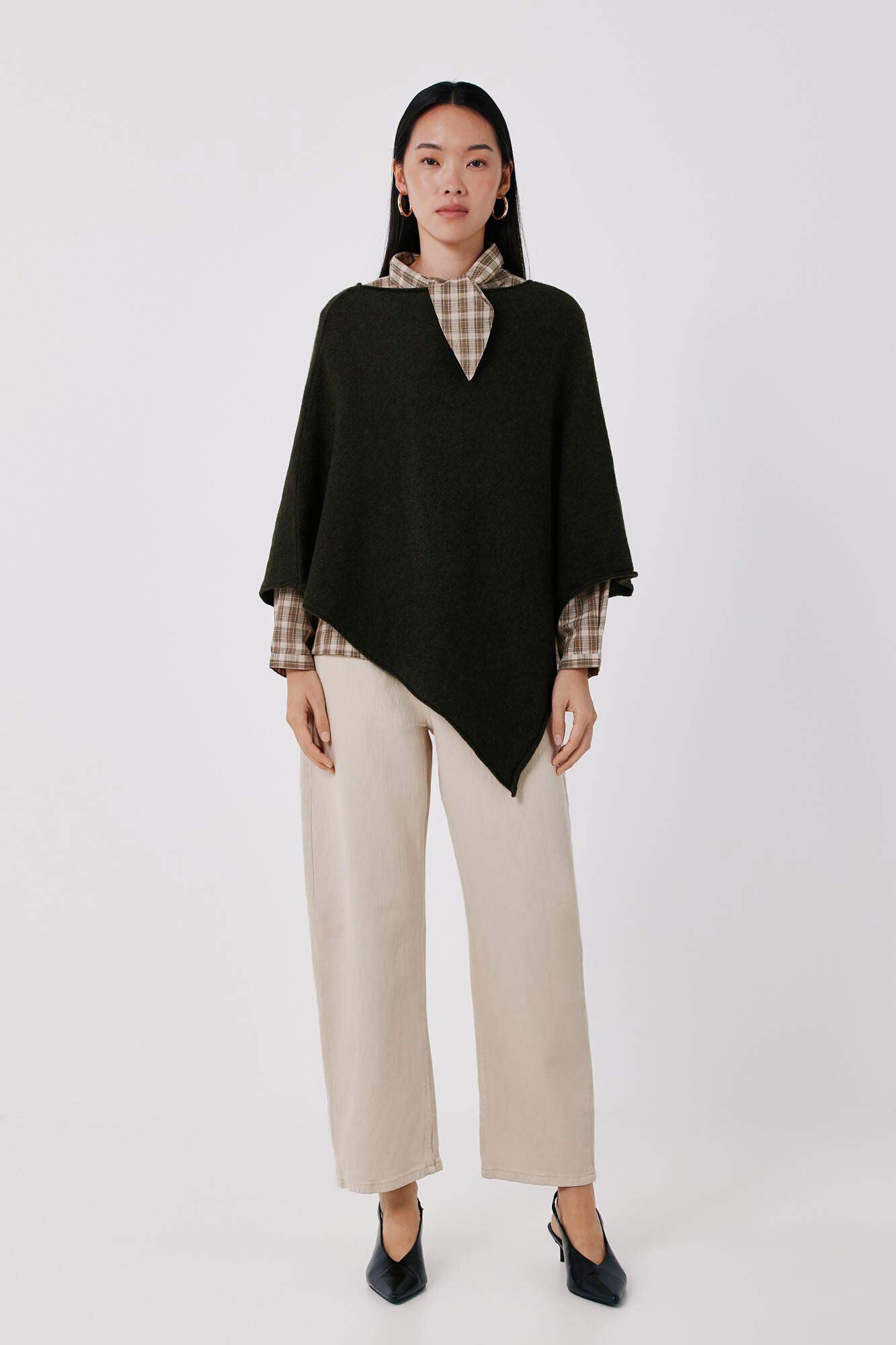 Cortefiel Poncho tacto suave