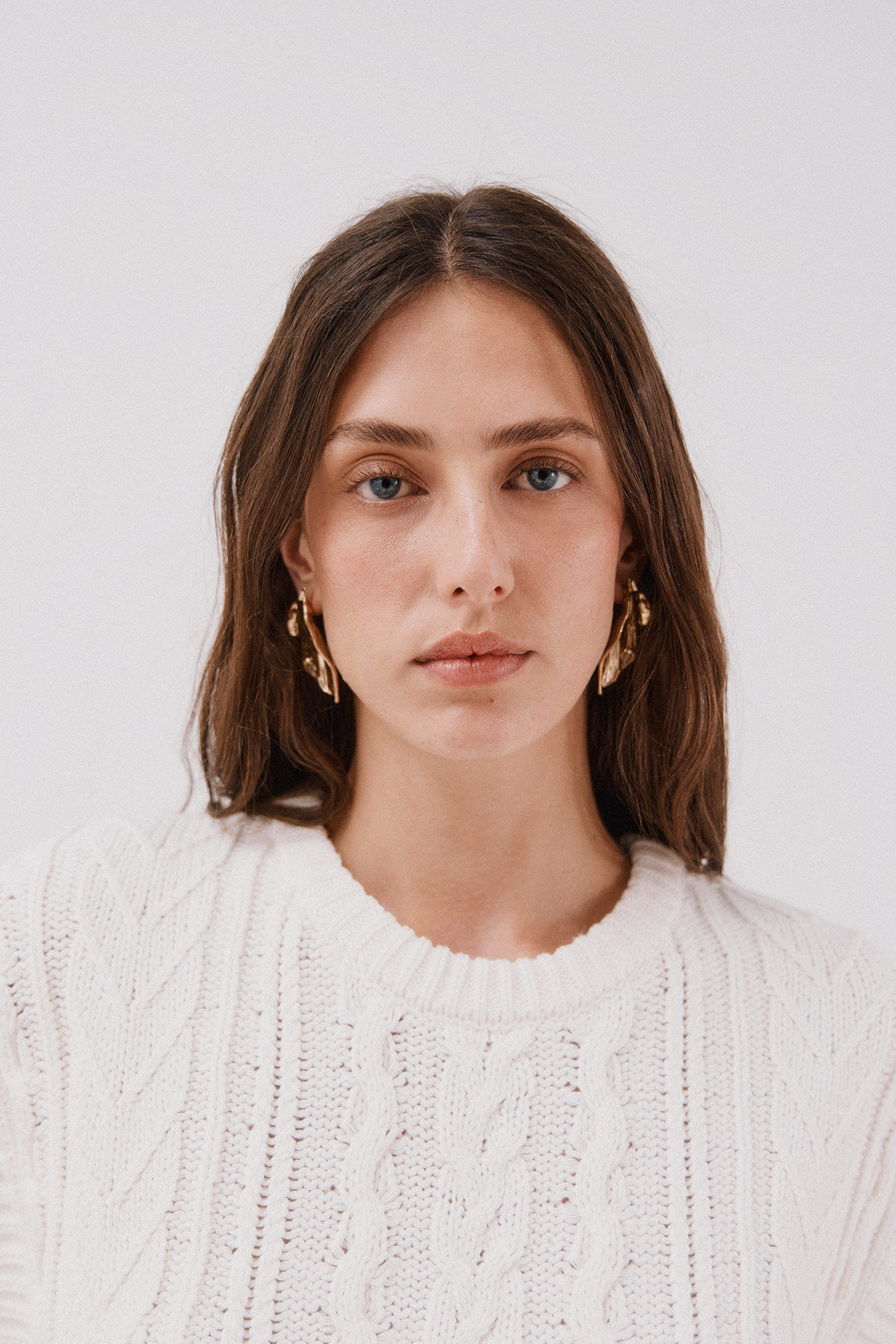 Cortefiel Vest with side buttons Ivory