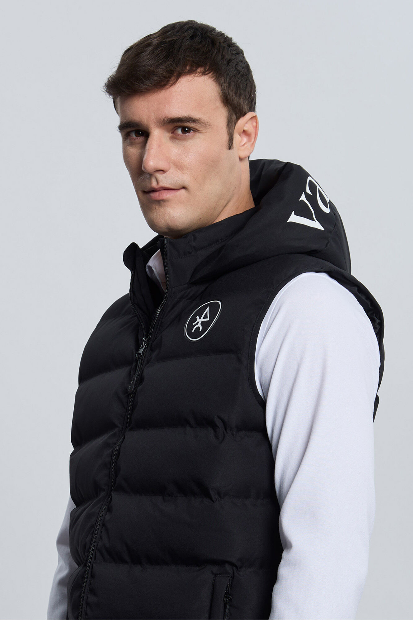 Valecuatro Colete acolchoado preto com capuz