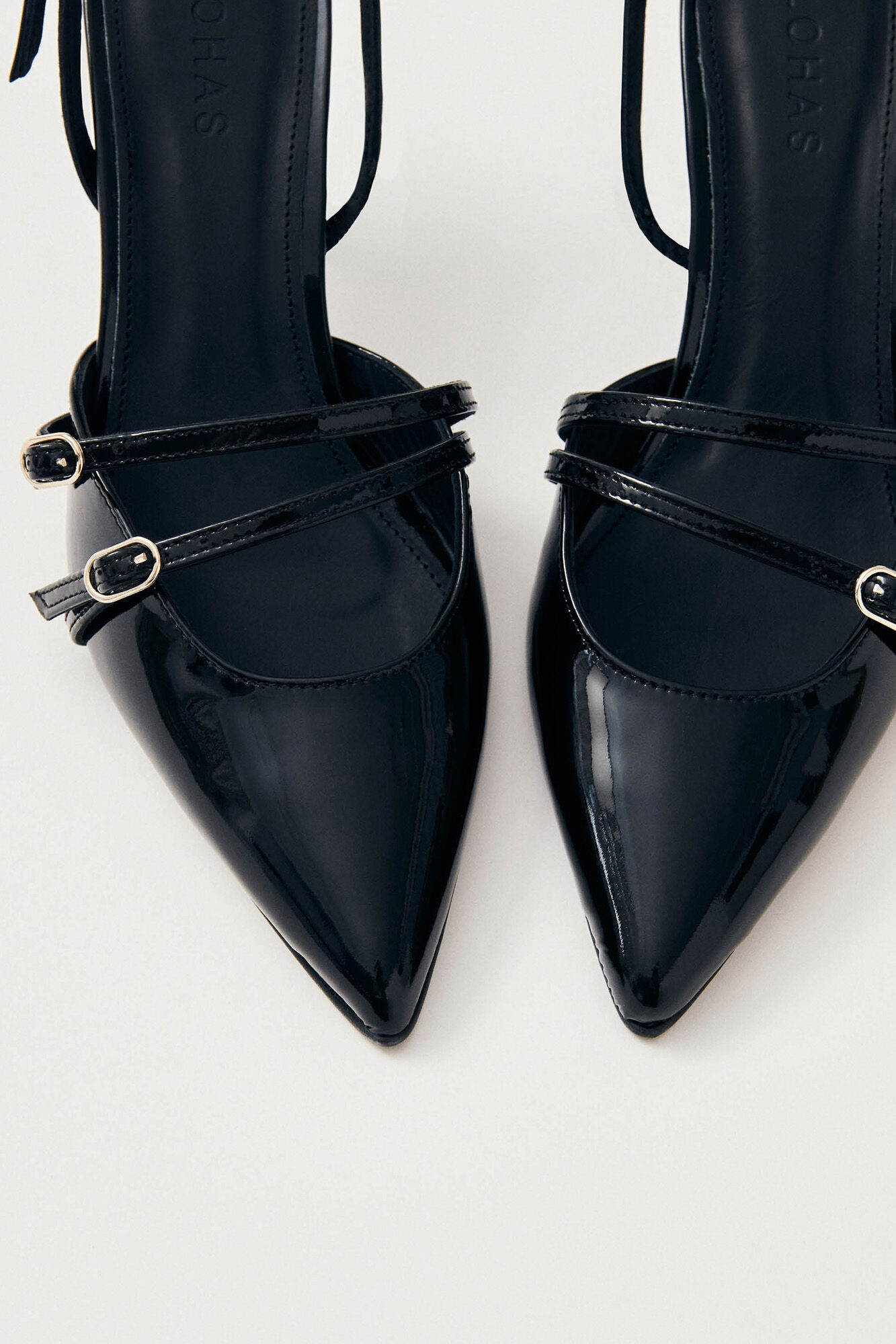 Alohas Joelle leather court shoes Black