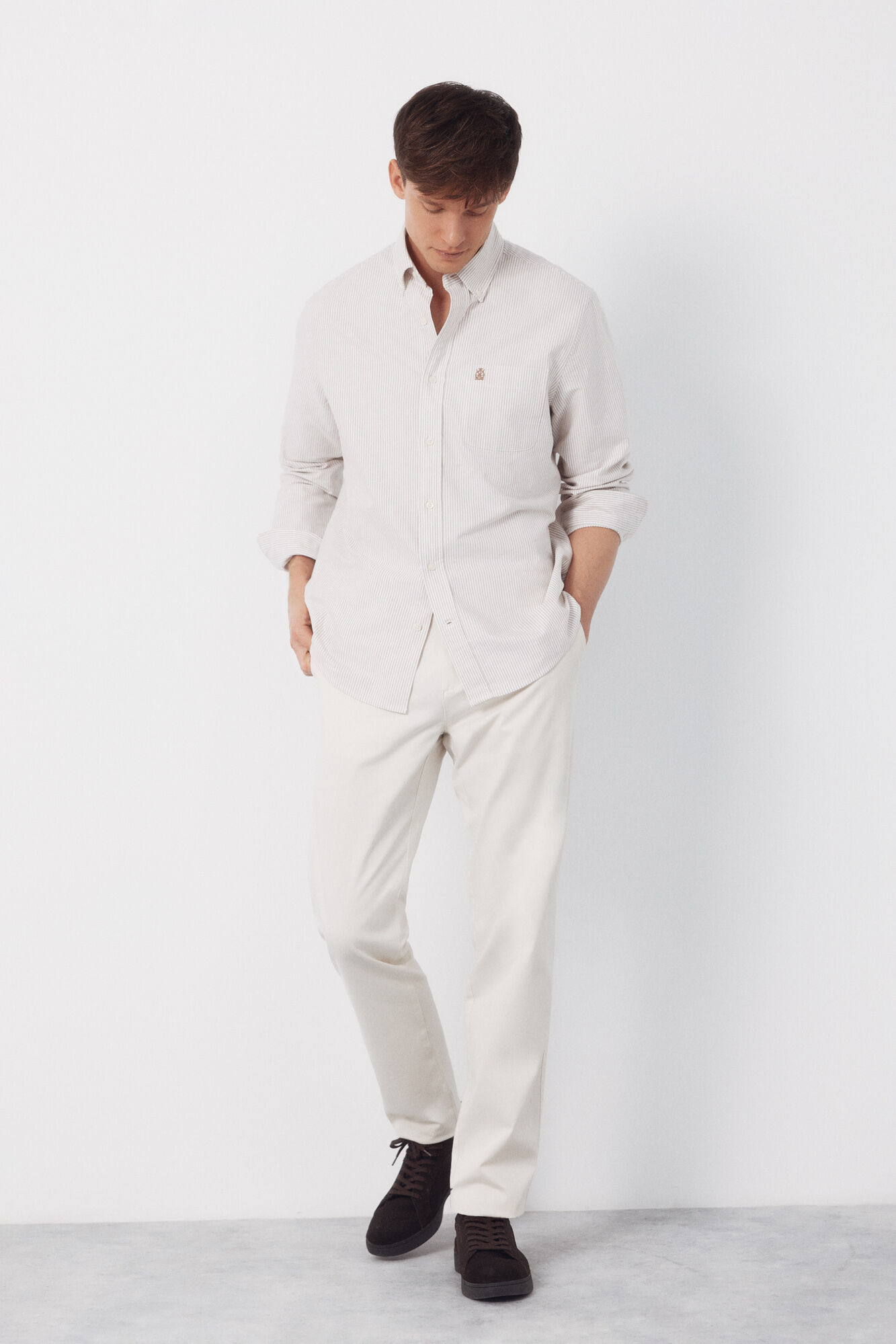 Cortefiel Slim fit lightweight chinos Ivory