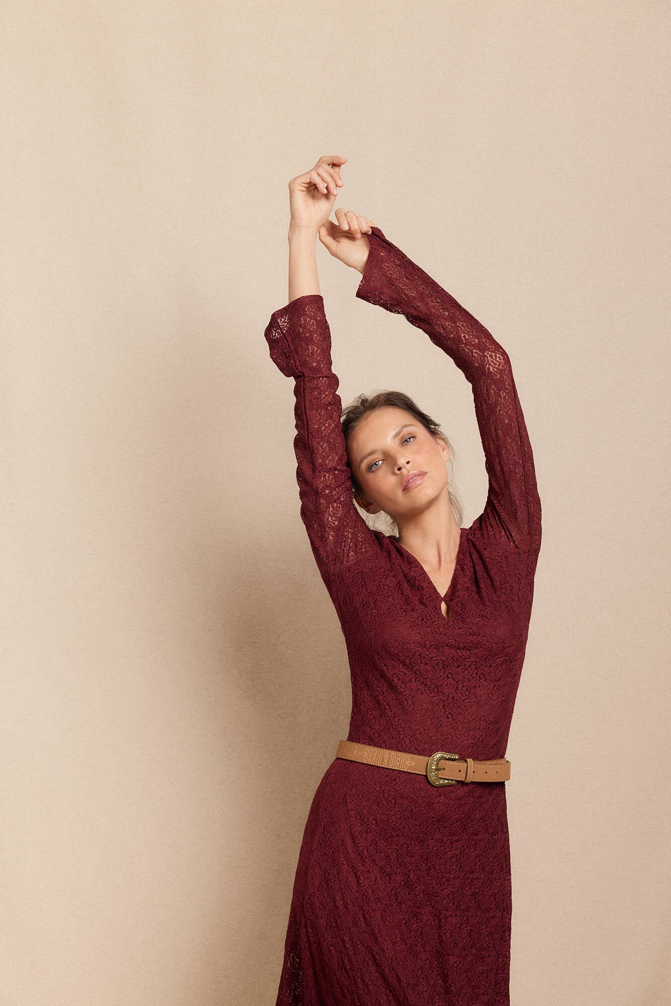 Slowlove Vestido de renda de manga comprida Granada