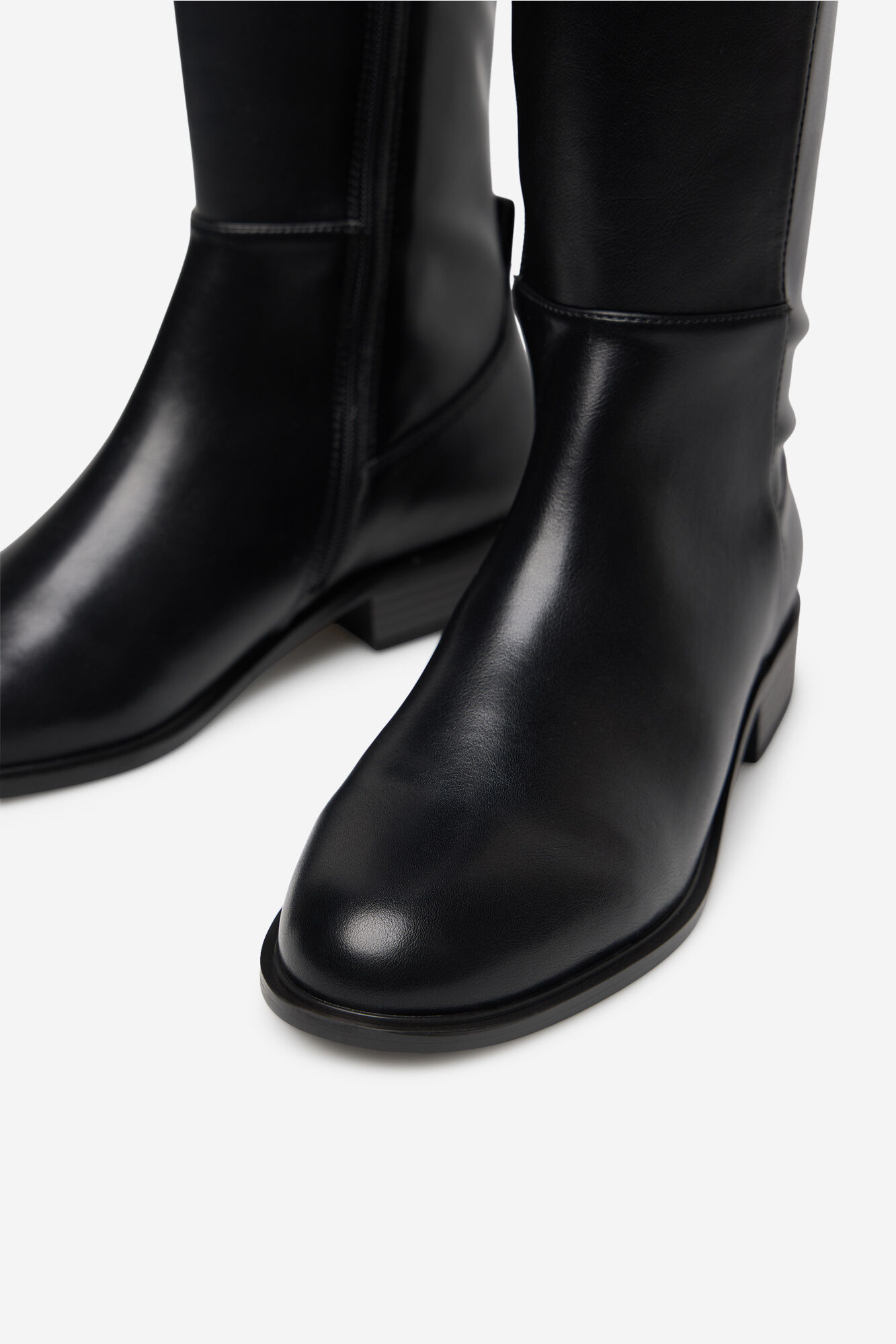 Cortefiel High elastic boot Black