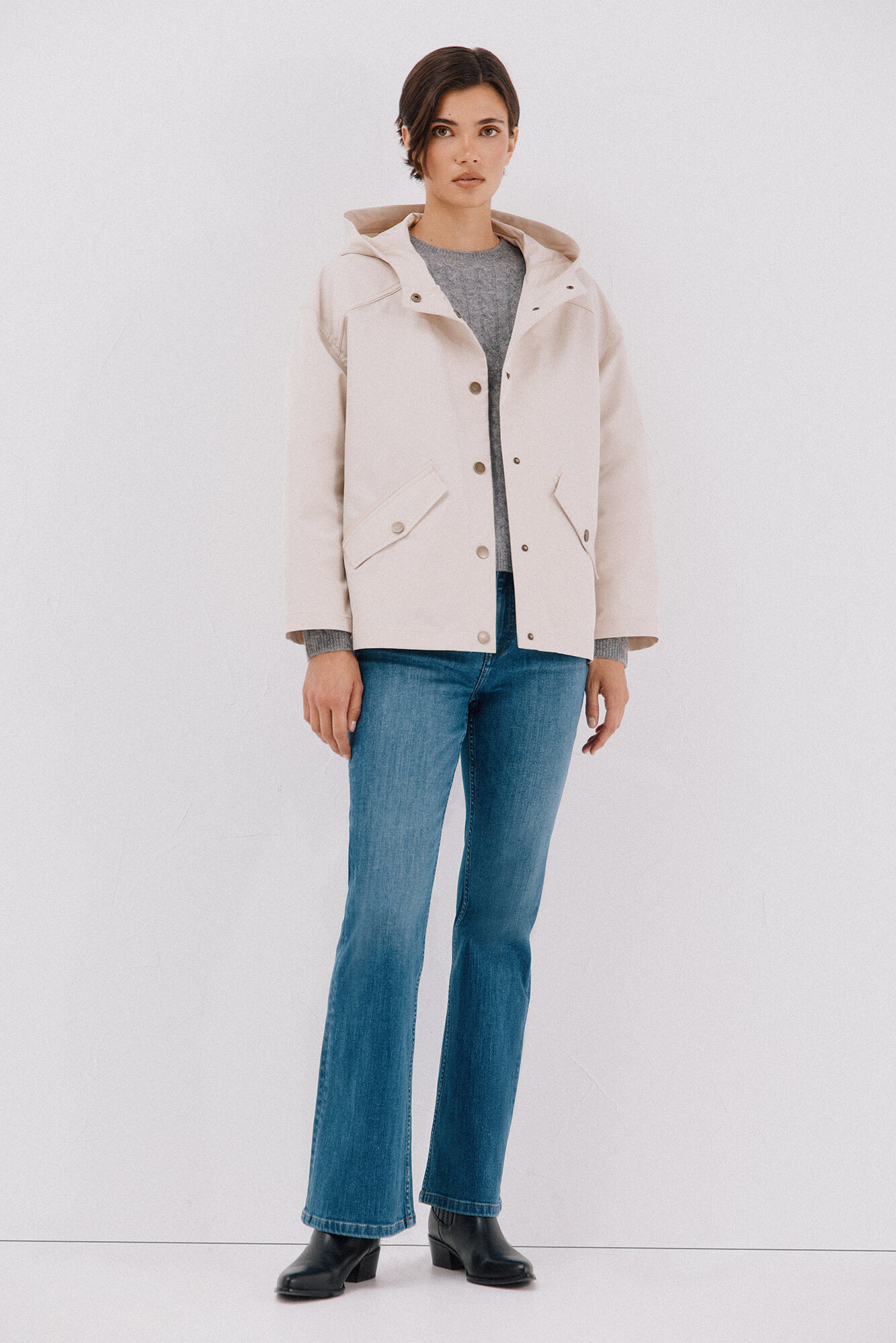 Cortefiel Jaqueta curta com bot&otilde;es de press&atilde;o