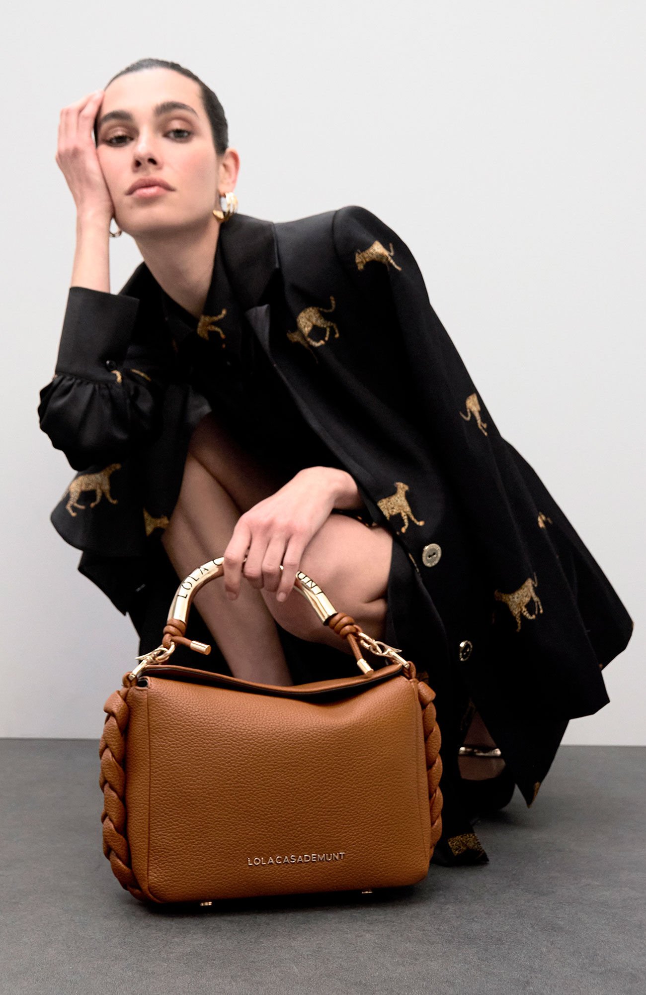 Lola Casademunt Mala a tiracolo