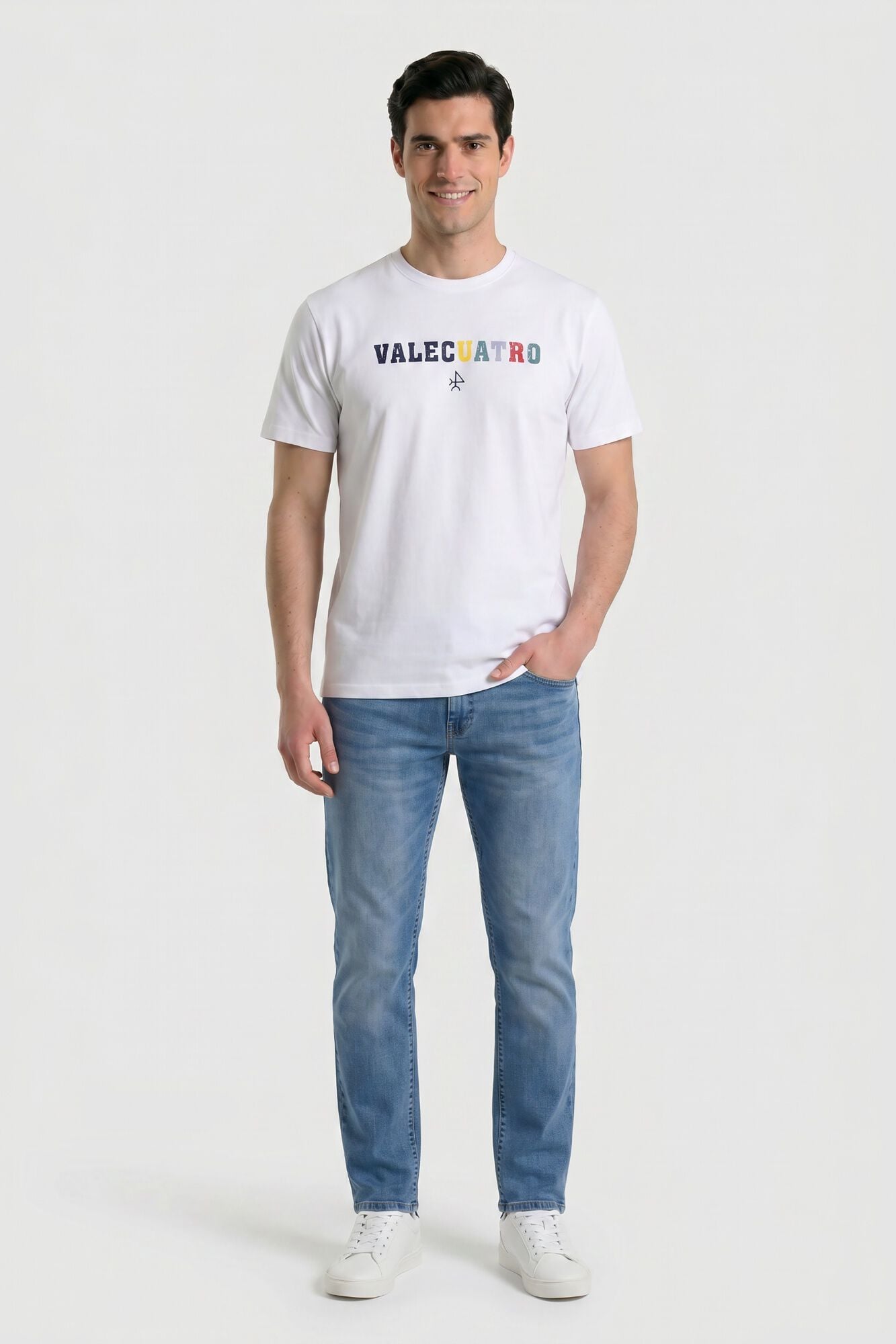 Valecuatro Camiseta modelo Valecuatro
