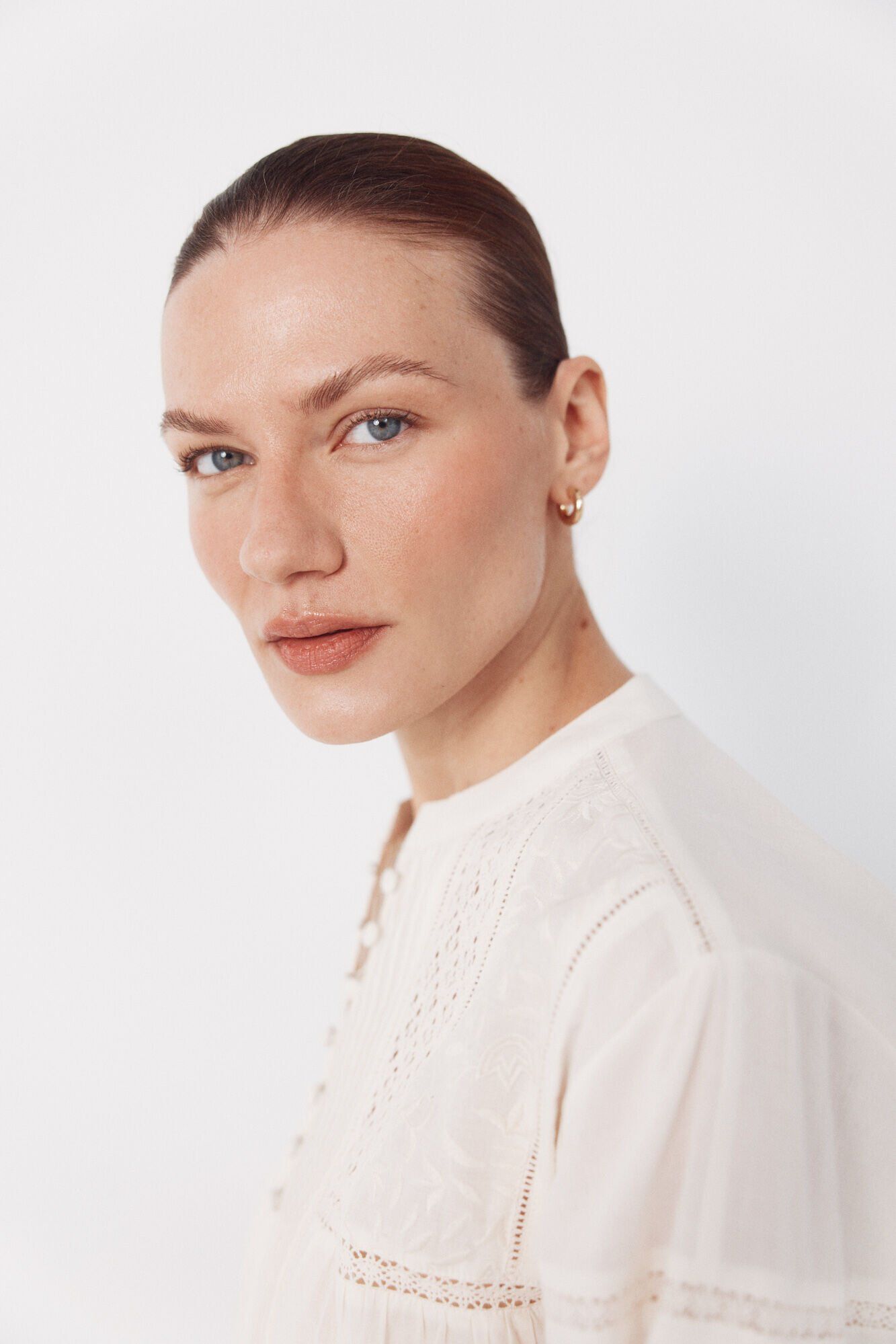 Cortefiel Embroidered blouse Ivory