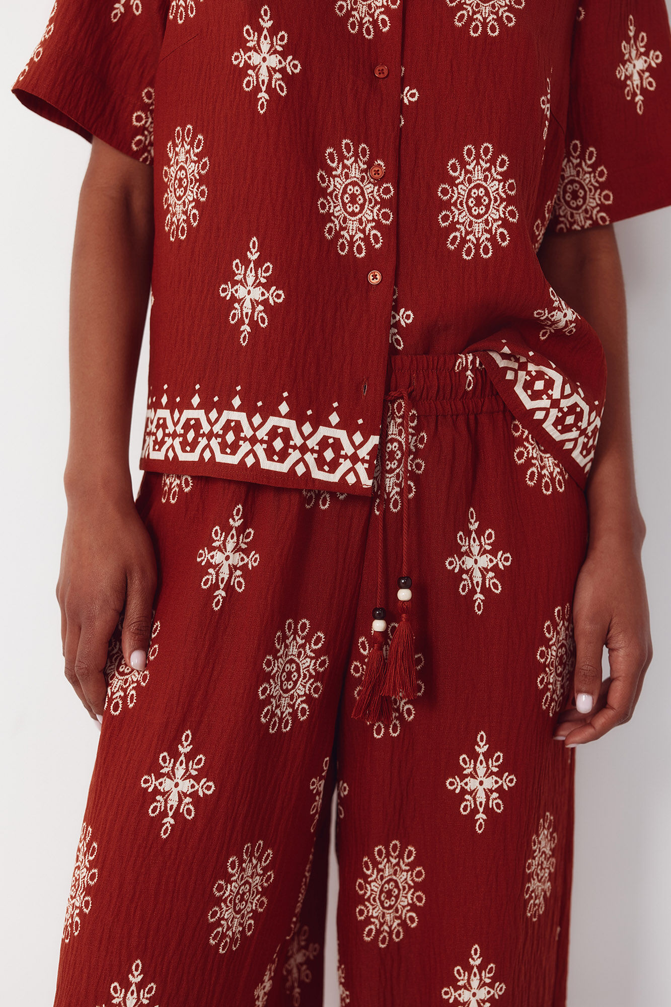 Cortefiel Printed trousers Red