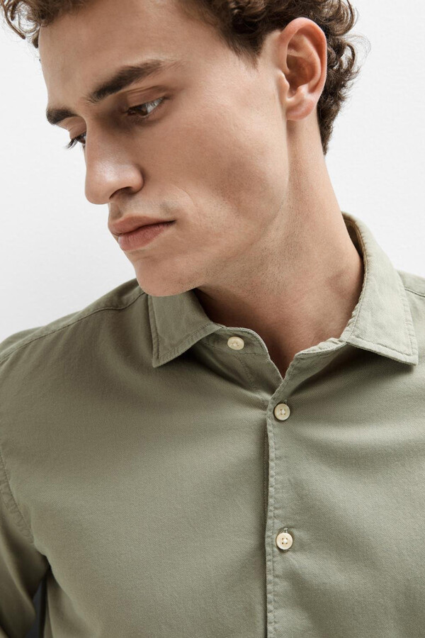 Cortefiel Long-sleeved shirt made with organic cotton Green