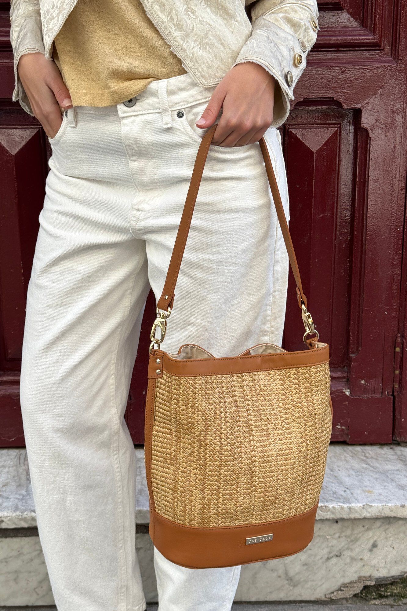 The Code Caixa de bombons em pele natural e r&aacute;fia 