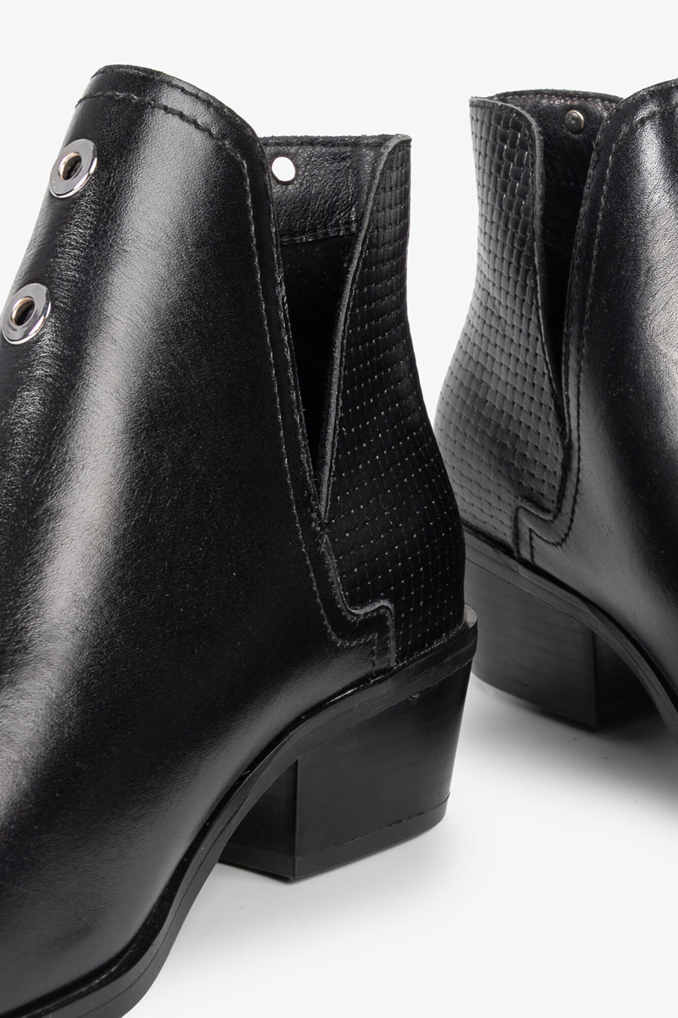 Popa Botim feminina Nexo Treccia Preto