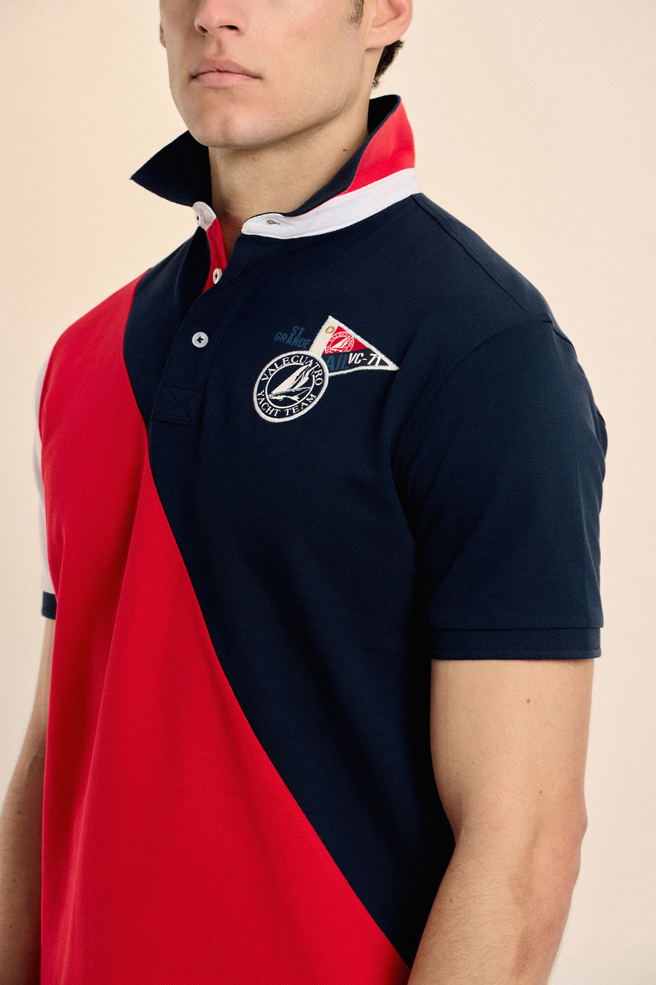 Valecuatro Flag pole Red