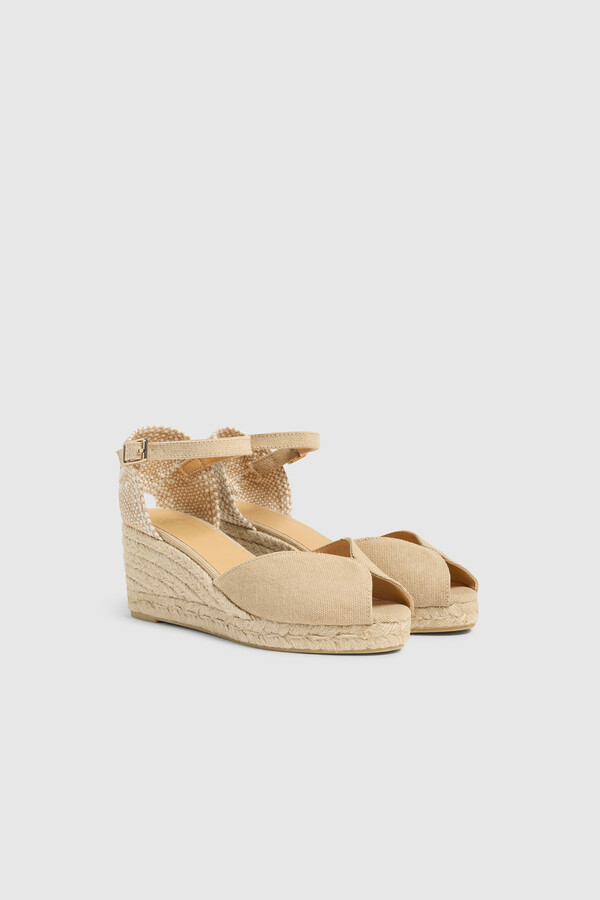 Cortefiel Bianca wedge sandal made in canvas Nude