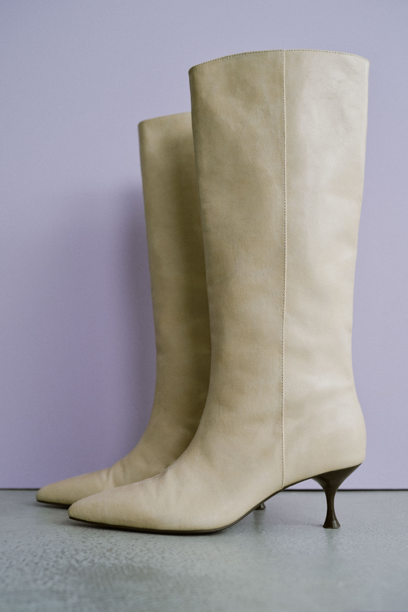 Cortefiel Coconut-effect kitten-heeled boot