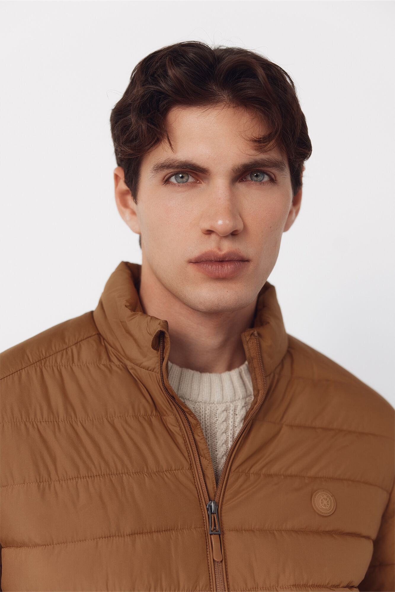 Cortefiel Ultra-light quilted jacket Camel