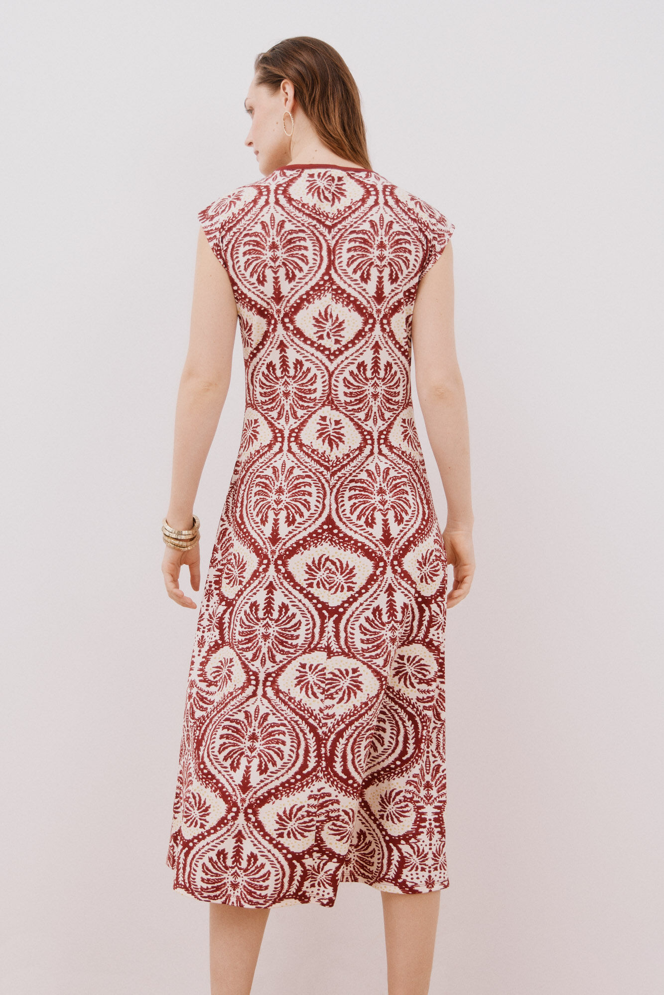 Cortefiel Contrast V neckline dress Printed red