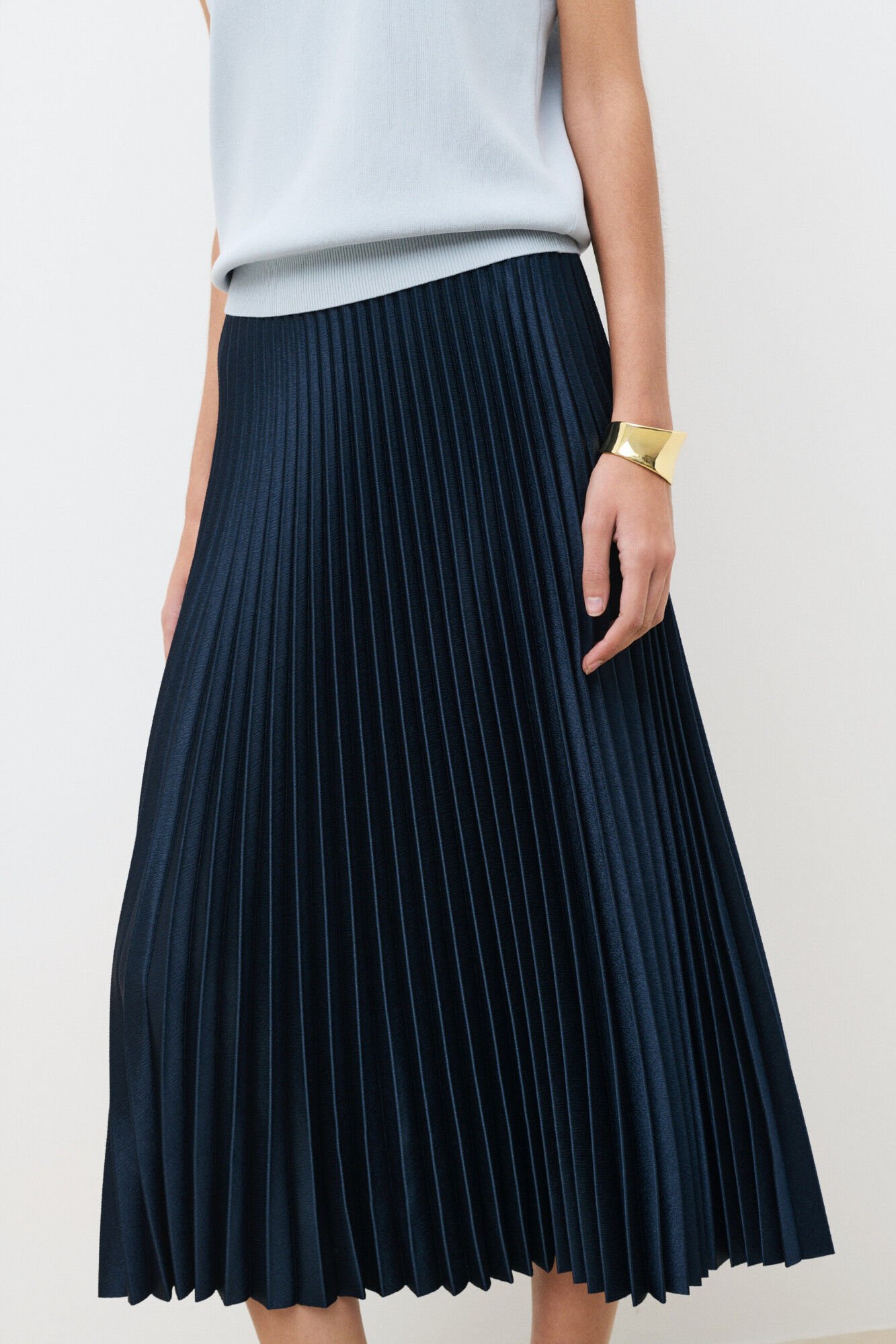 Caroll Saia midi plissada