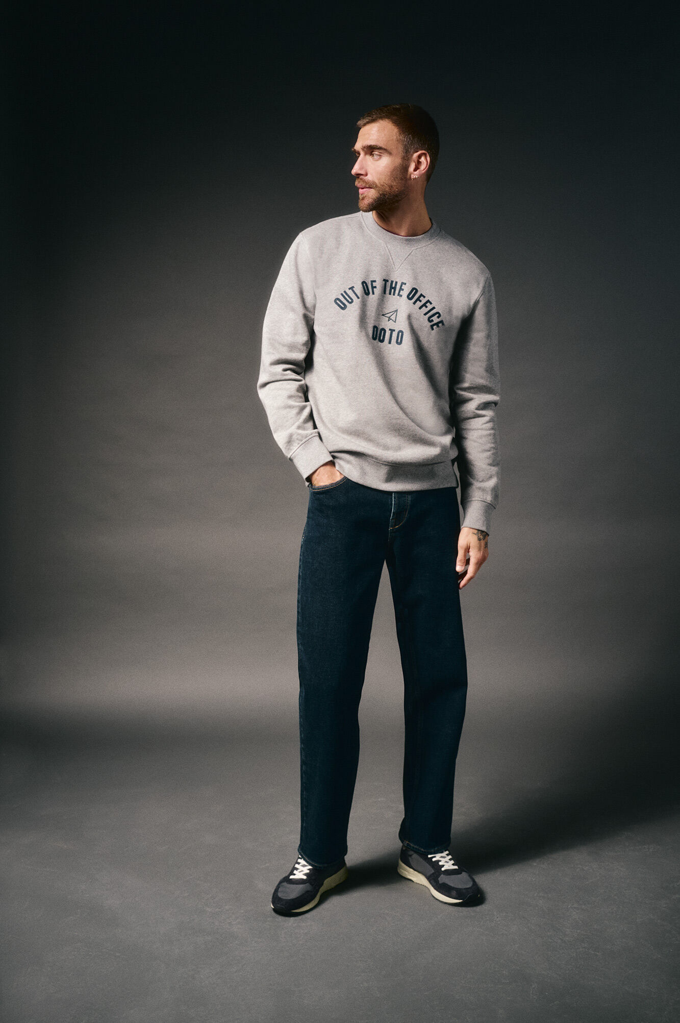 OOTO Sweatshirt caixa logo Cinzento