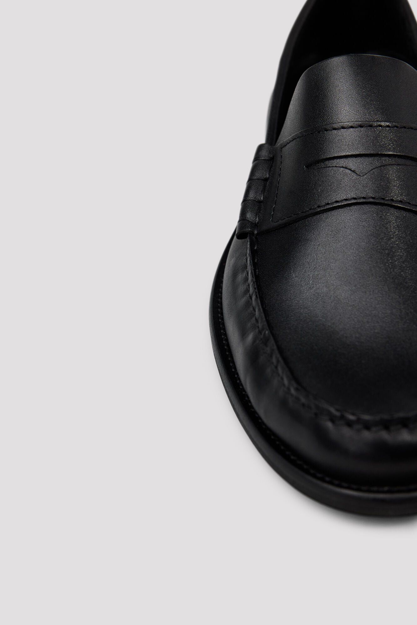 Cortefiel Mocas&iacute;n piel antifaz Negro