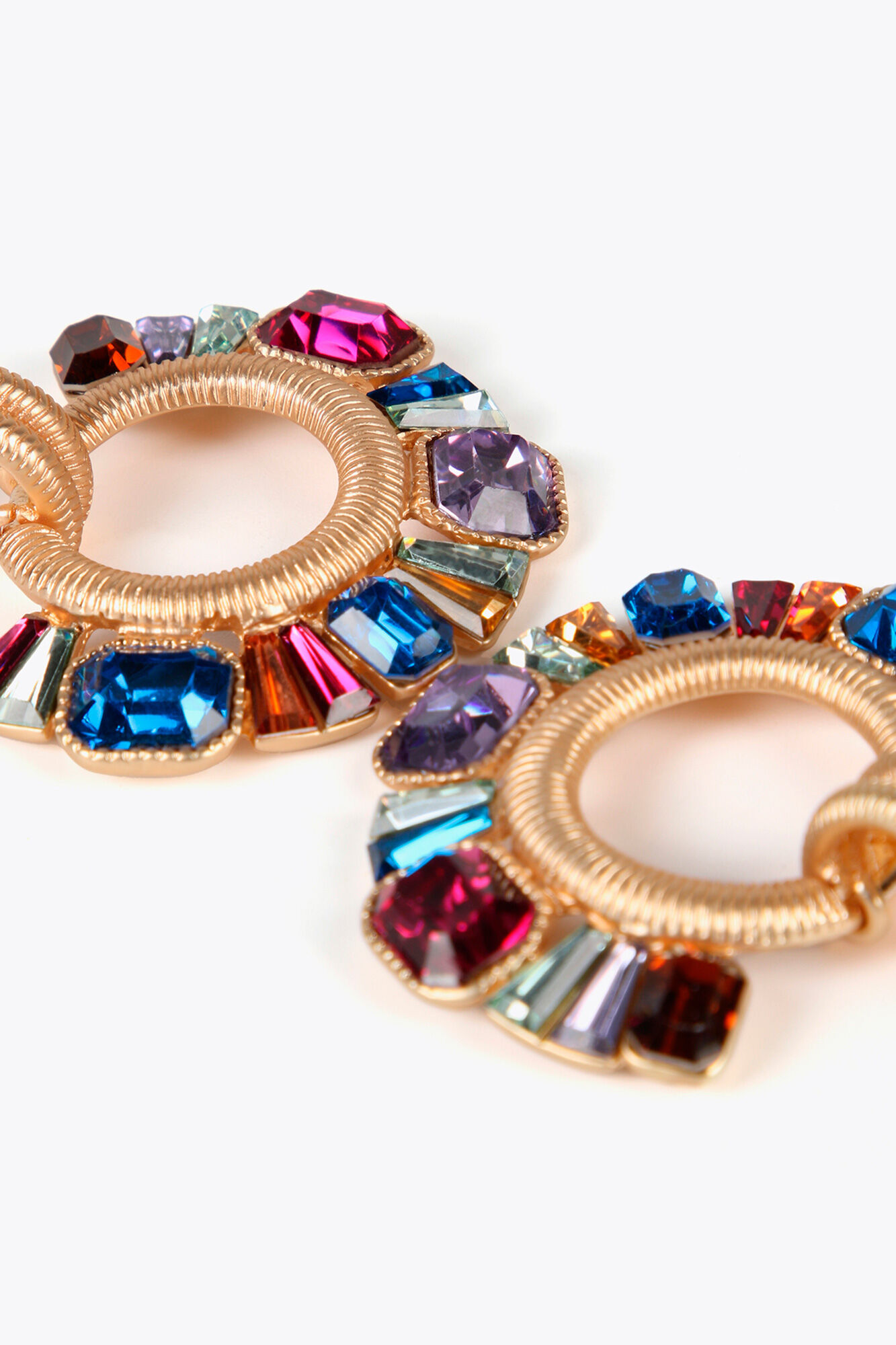 Lola Casademunt Pendientes joya de aro frontal Multicolor