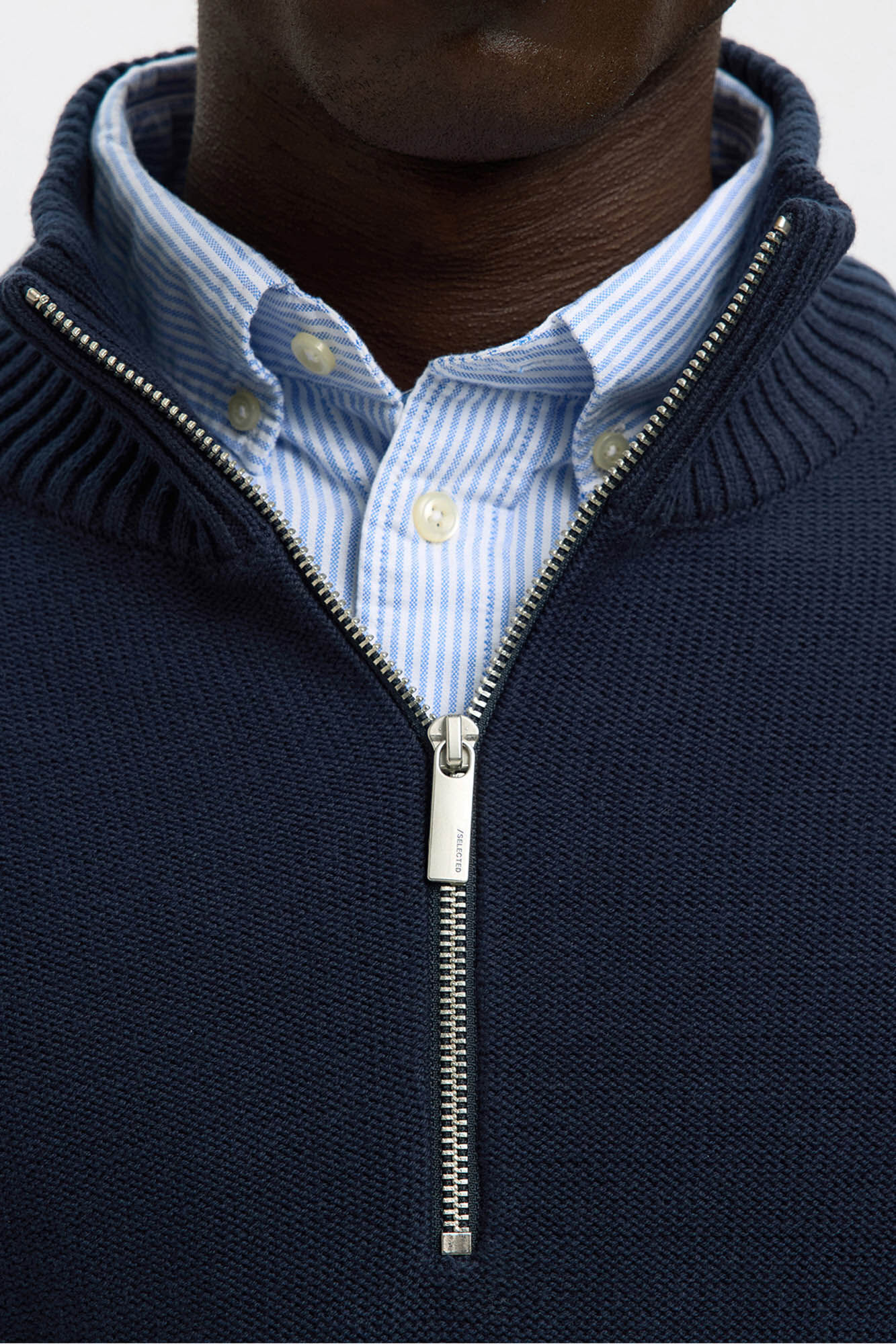 Selected Jersey estructura media cremallera 100% algod&oacute;n org&aacute;nico. Azul marino