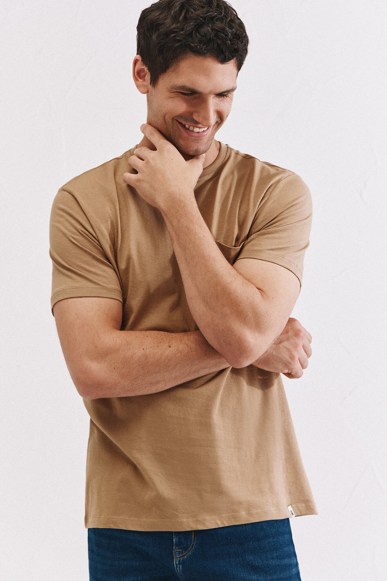 Cortefiel Basic t-shirt with pocket Beige