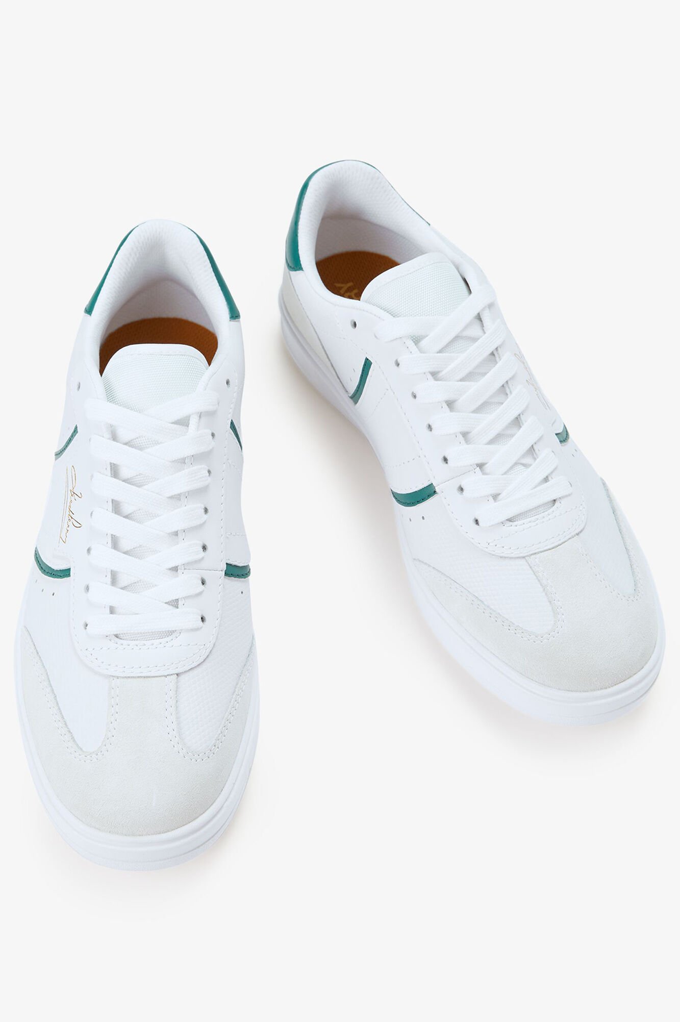 Fred Perry B4 embossed leather/suede sneaker White