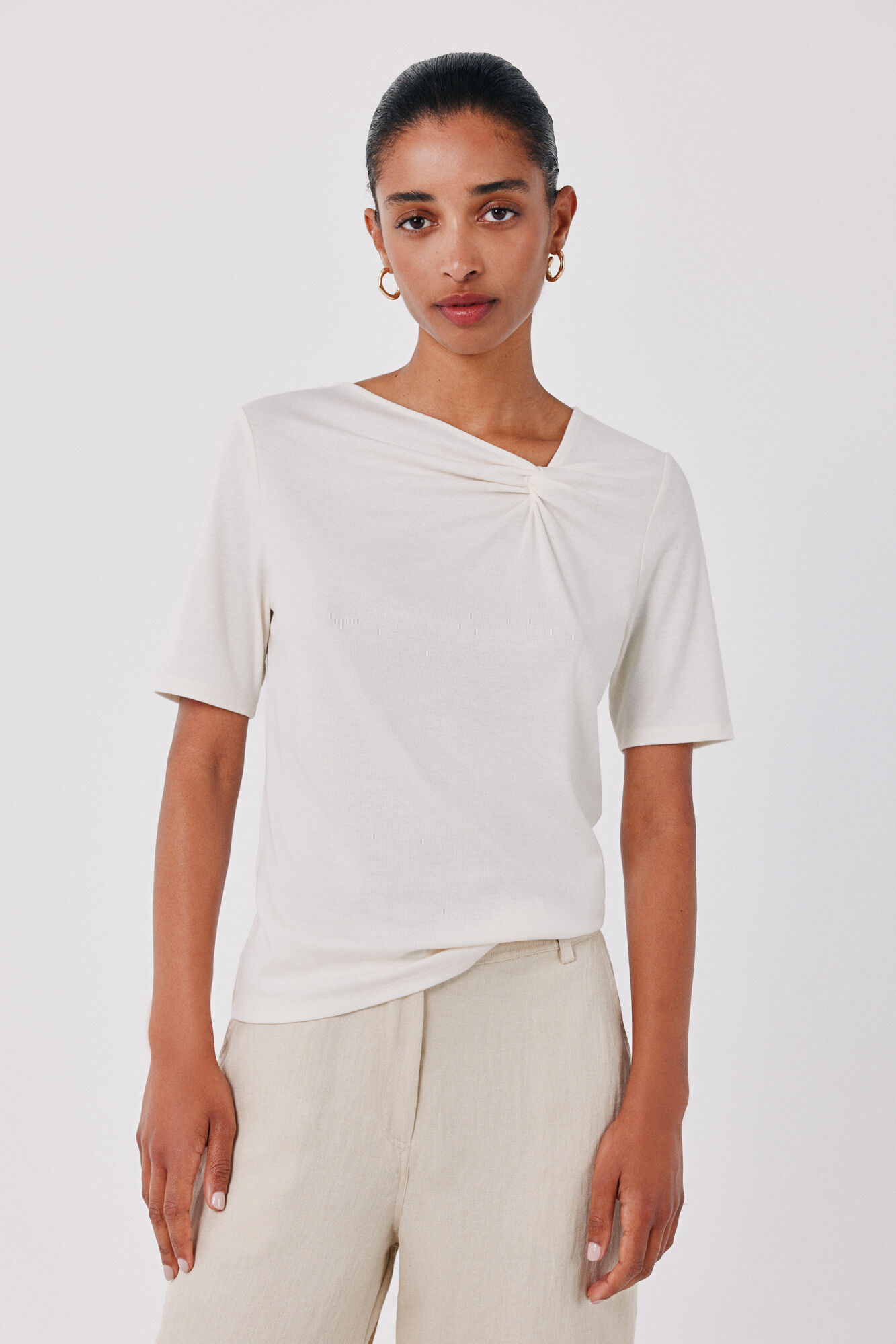 Cortefiel Knot neckline T-shirt