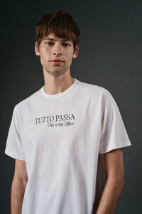 OOTO Camiseta gr&aacute;fica lavada