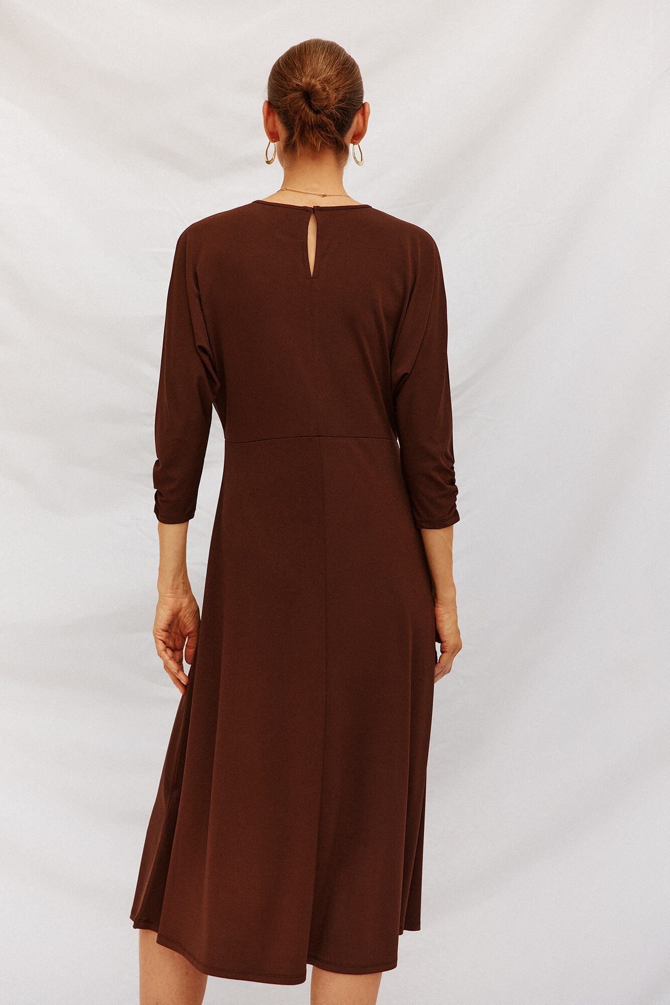 Cortefiel Vestido fluido estampado Marr&oacute;n oscuro