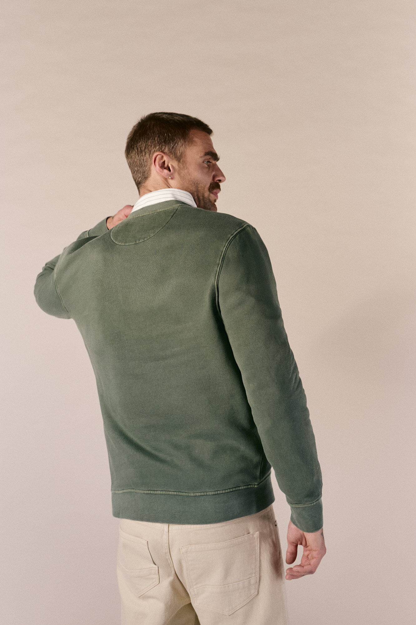 OOTO Sweatshirt b&aacute;sica lavada gola redonda Verde