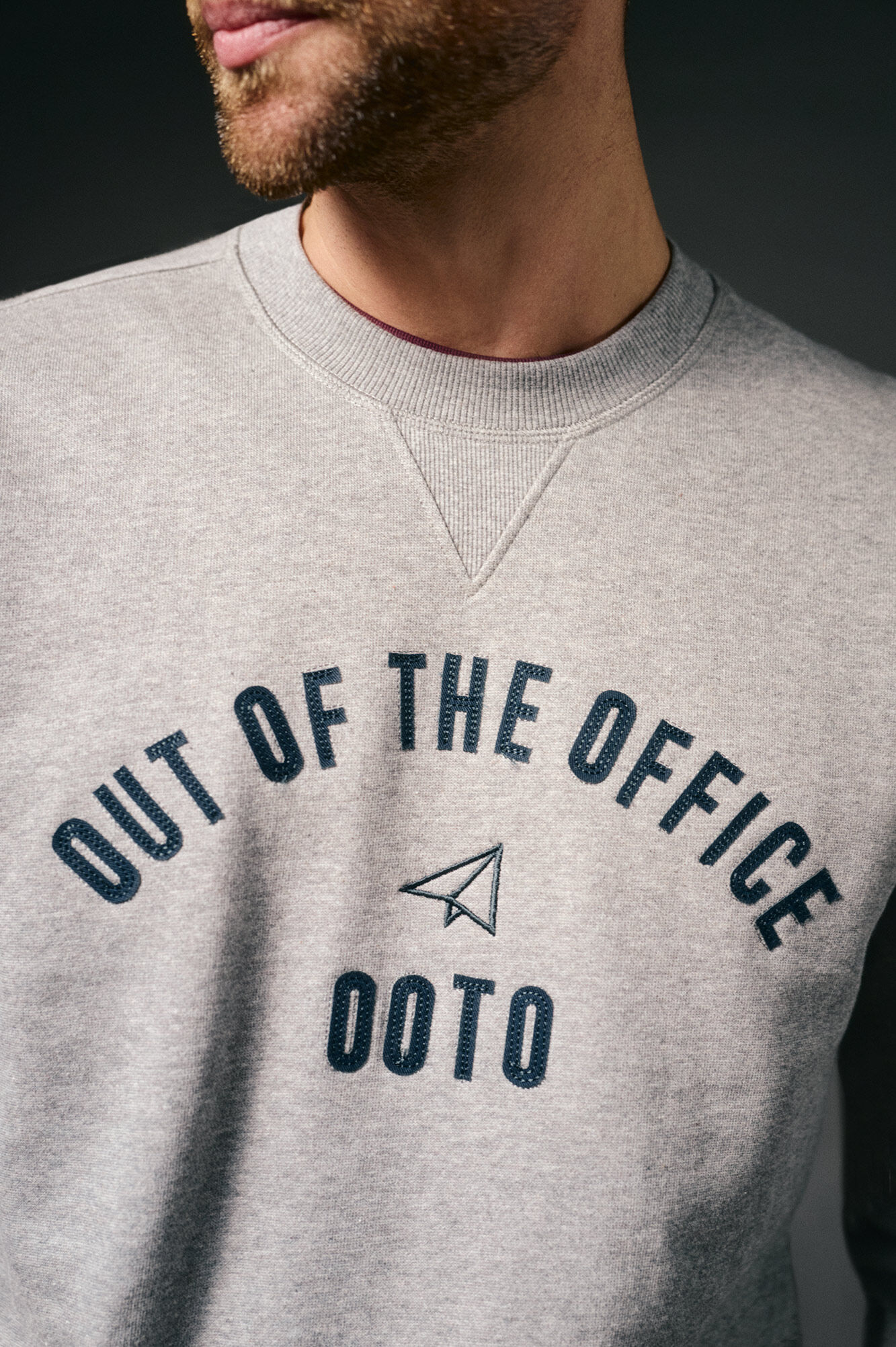 OOTO Sweatshirt caixa logo Cinzento