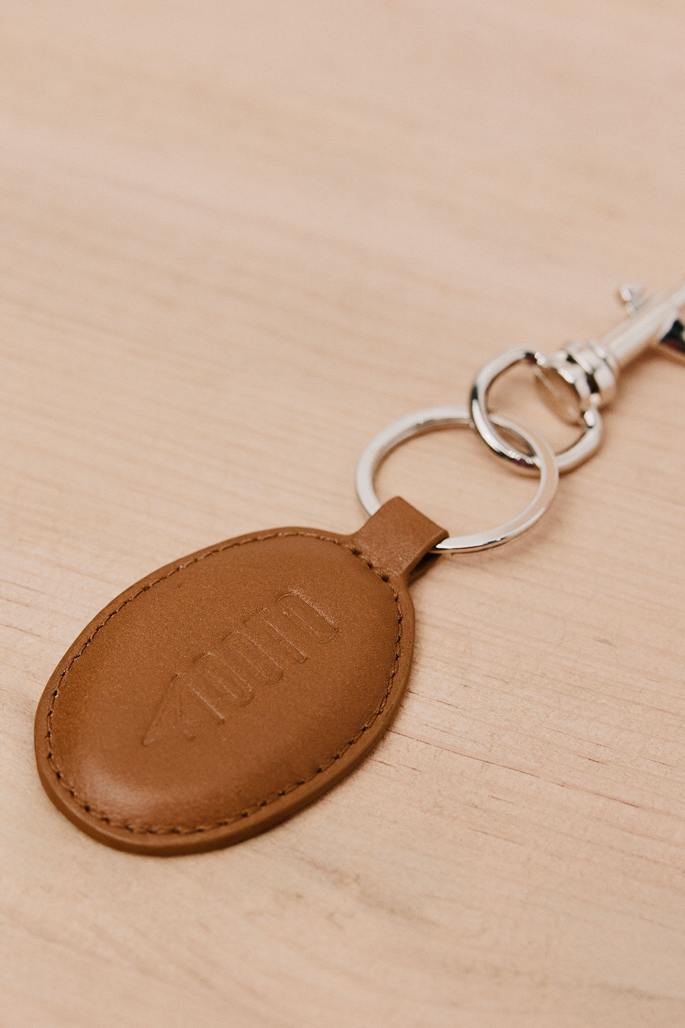 OOTO Oval key ring Beige