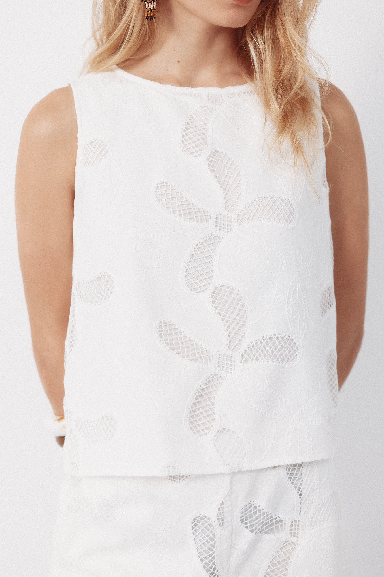 Cortefiel Embroidered blouse White