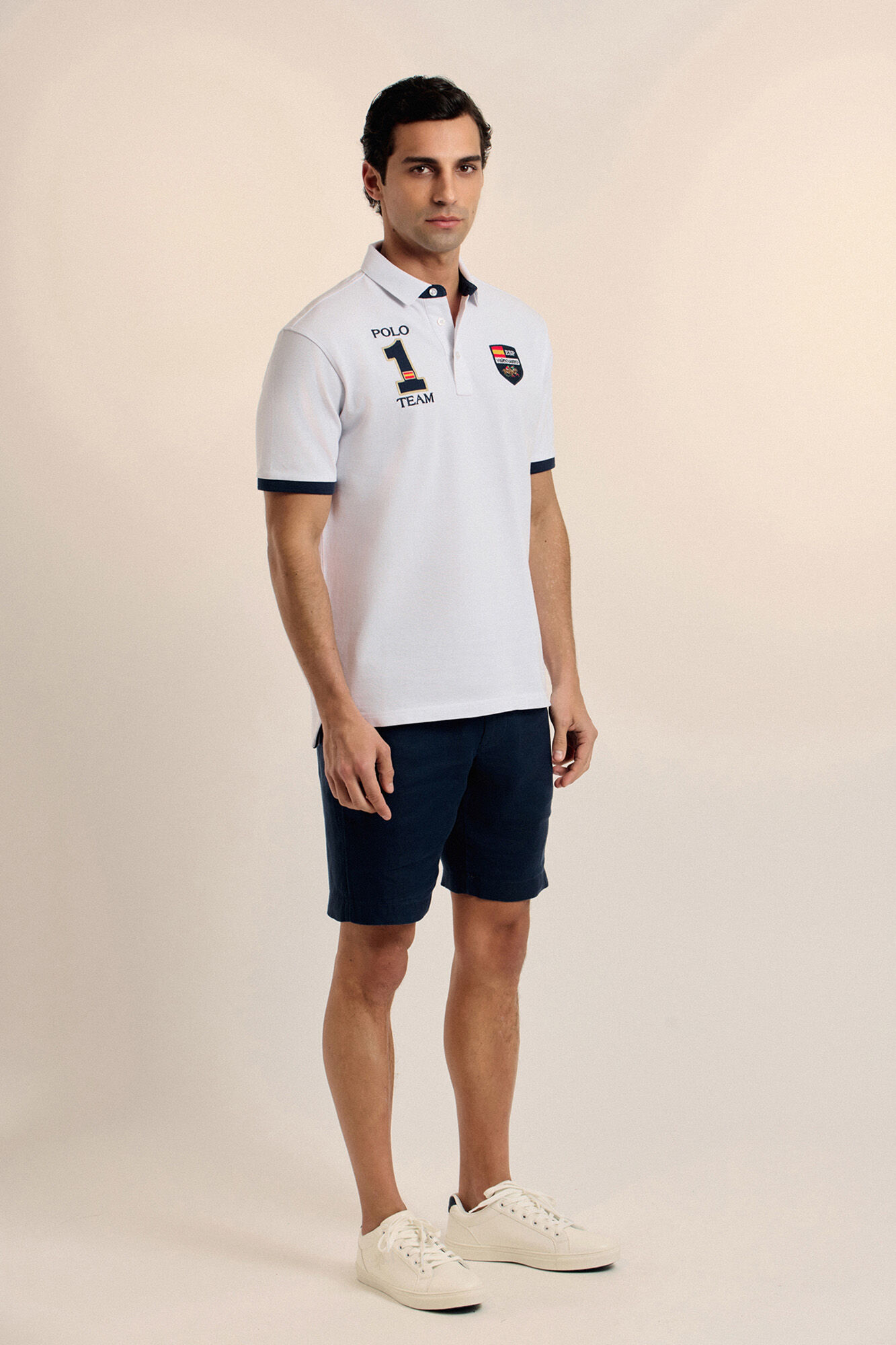 Valecuatro Spain Pole White