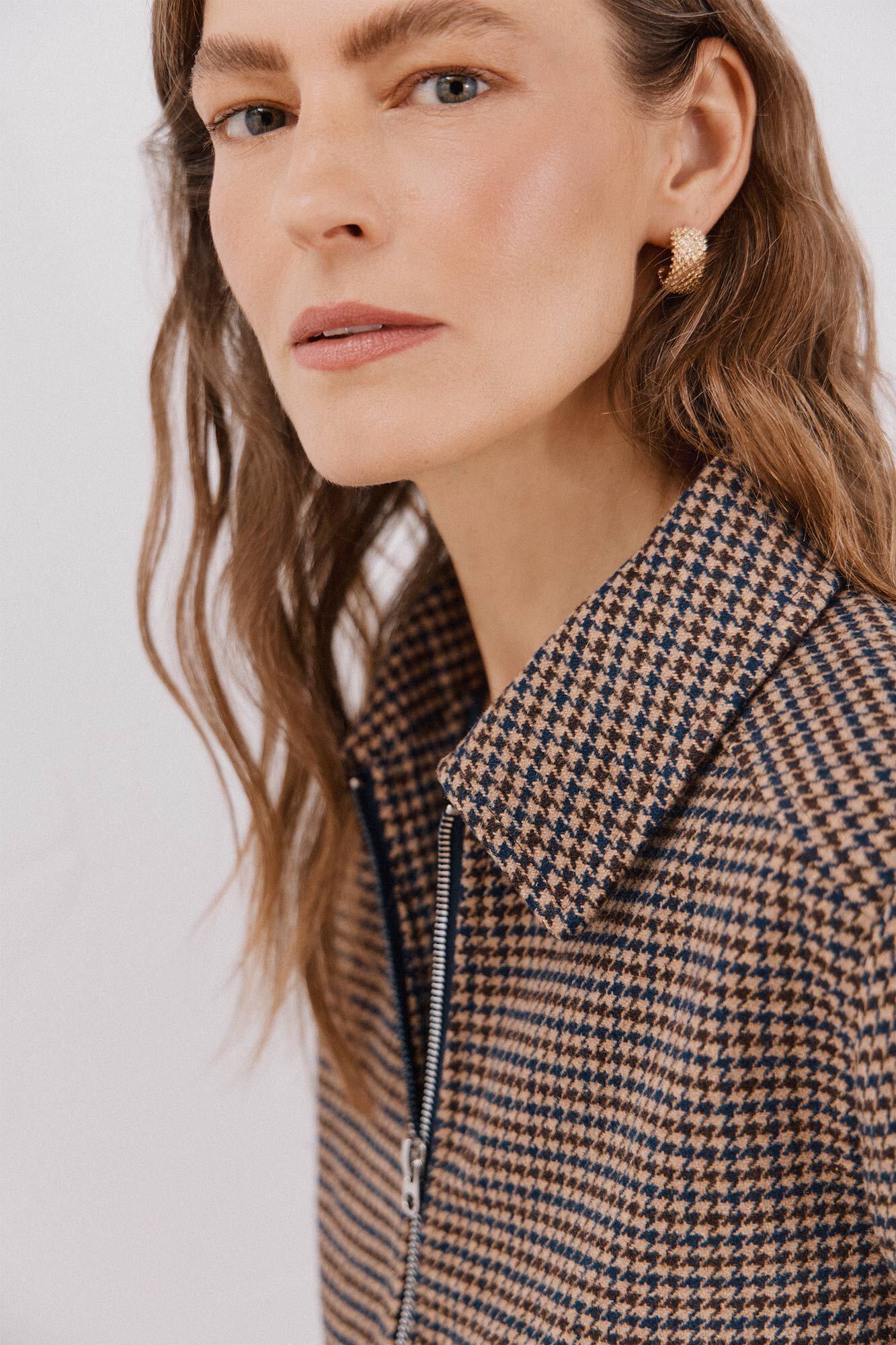 Cortefiel Jaqueta curta com fecho-&eacute;clair