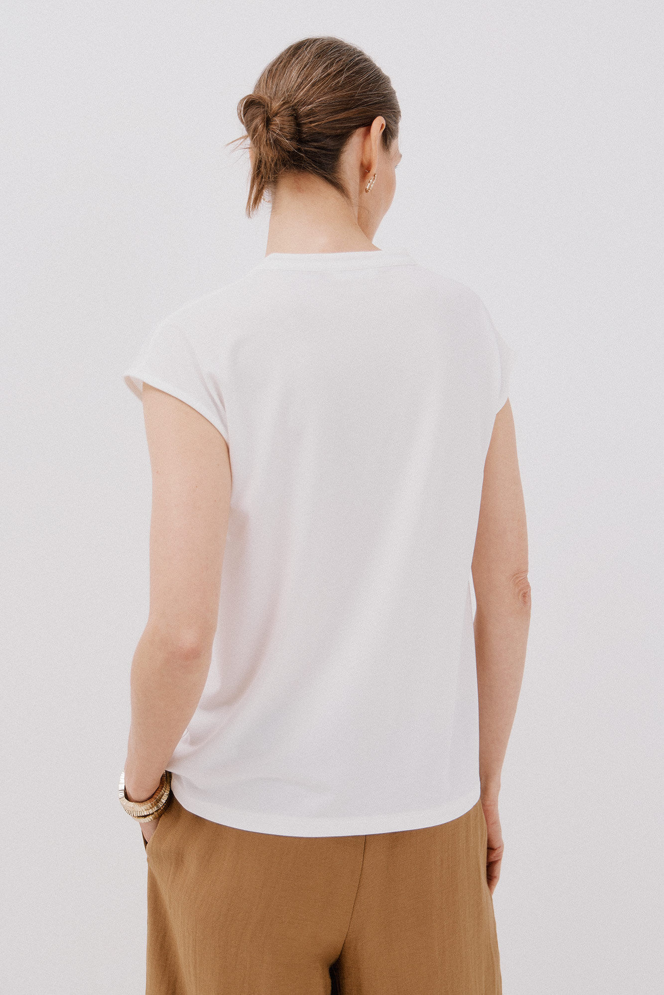 Cortefiel Camiseta b&aacute;sica cuello mao desmentido Blanco