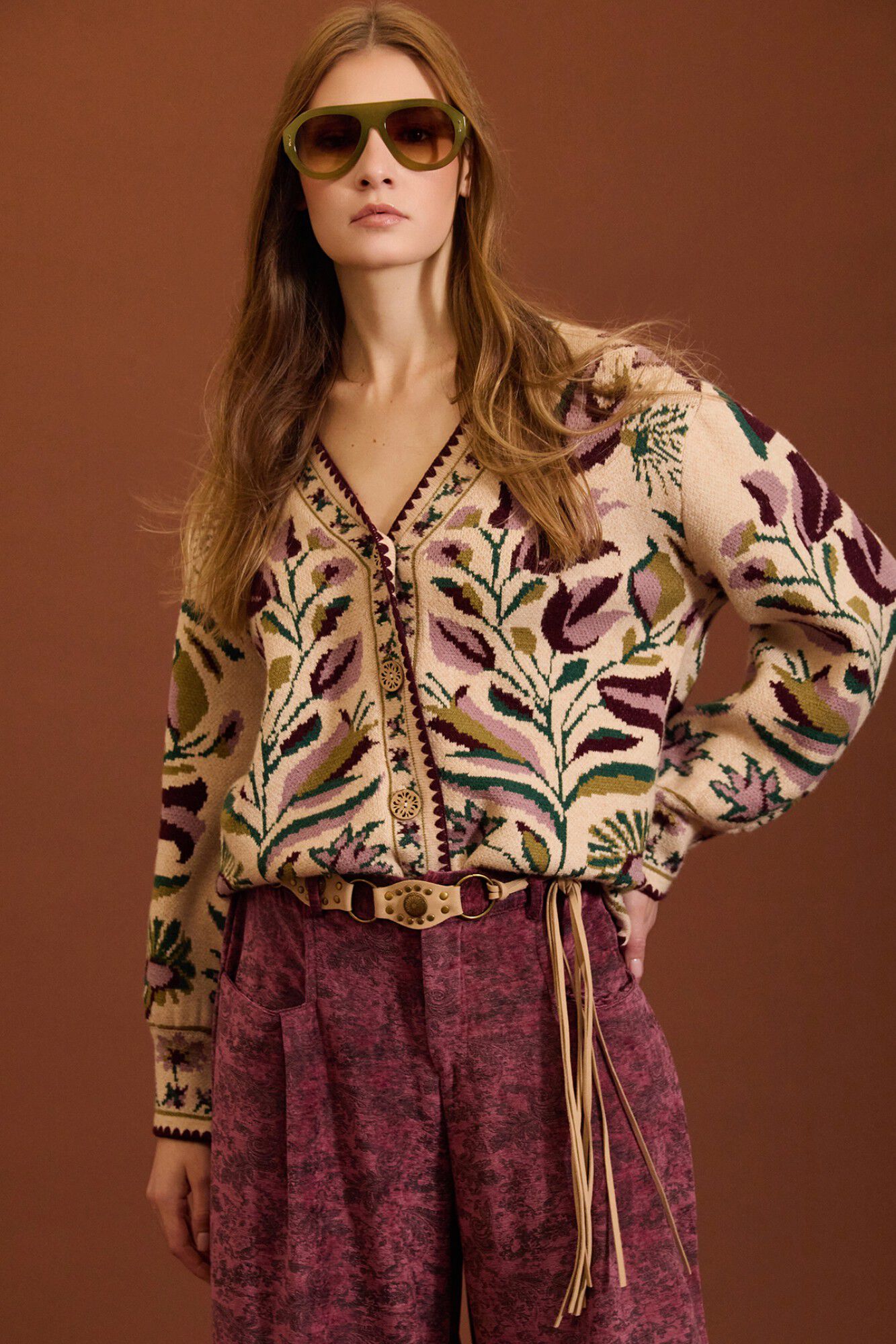 Meisie Casaco de malha jacquard floral Tostado