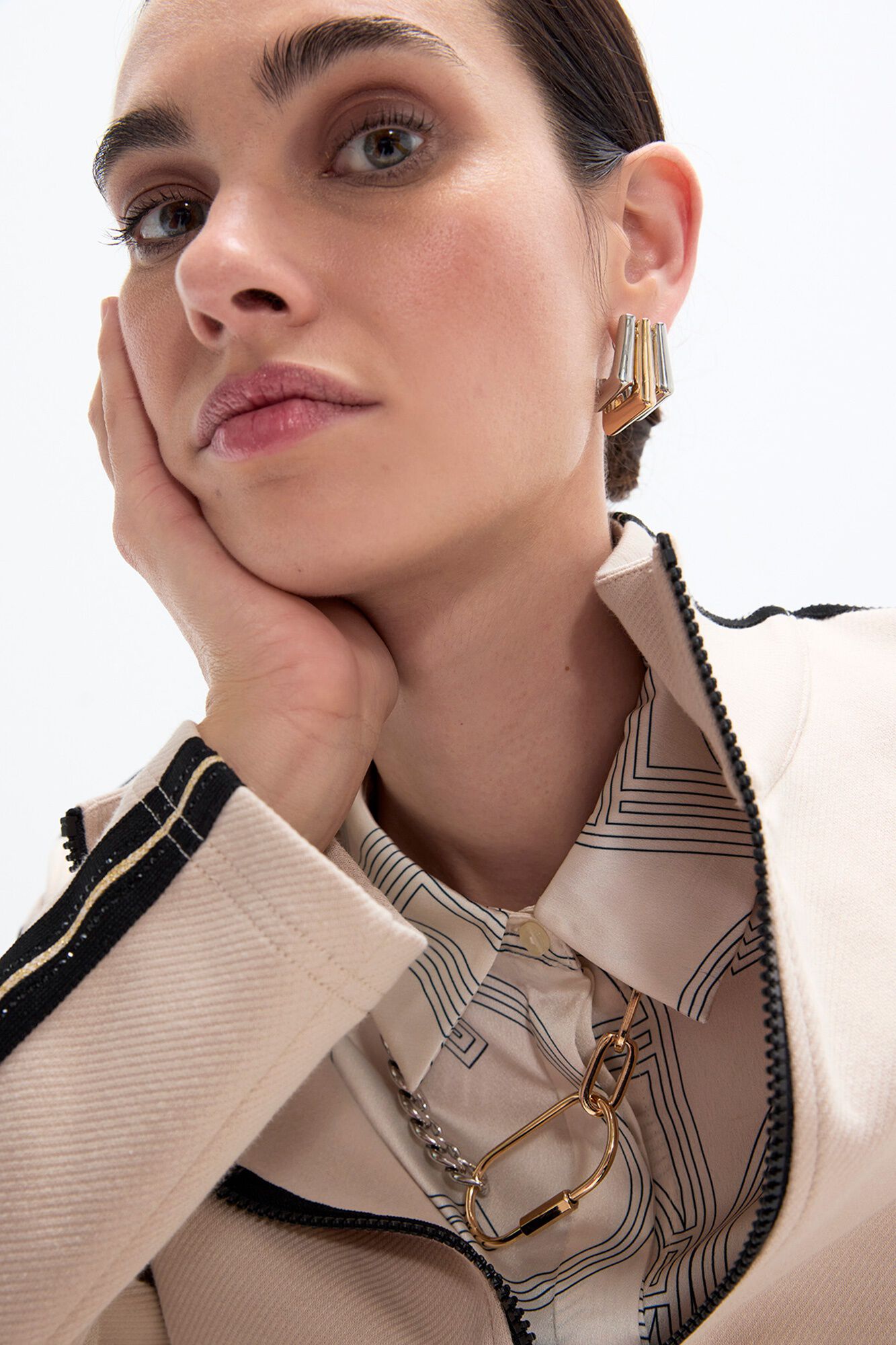 Lola Casademunt Bicolour geometric pendant