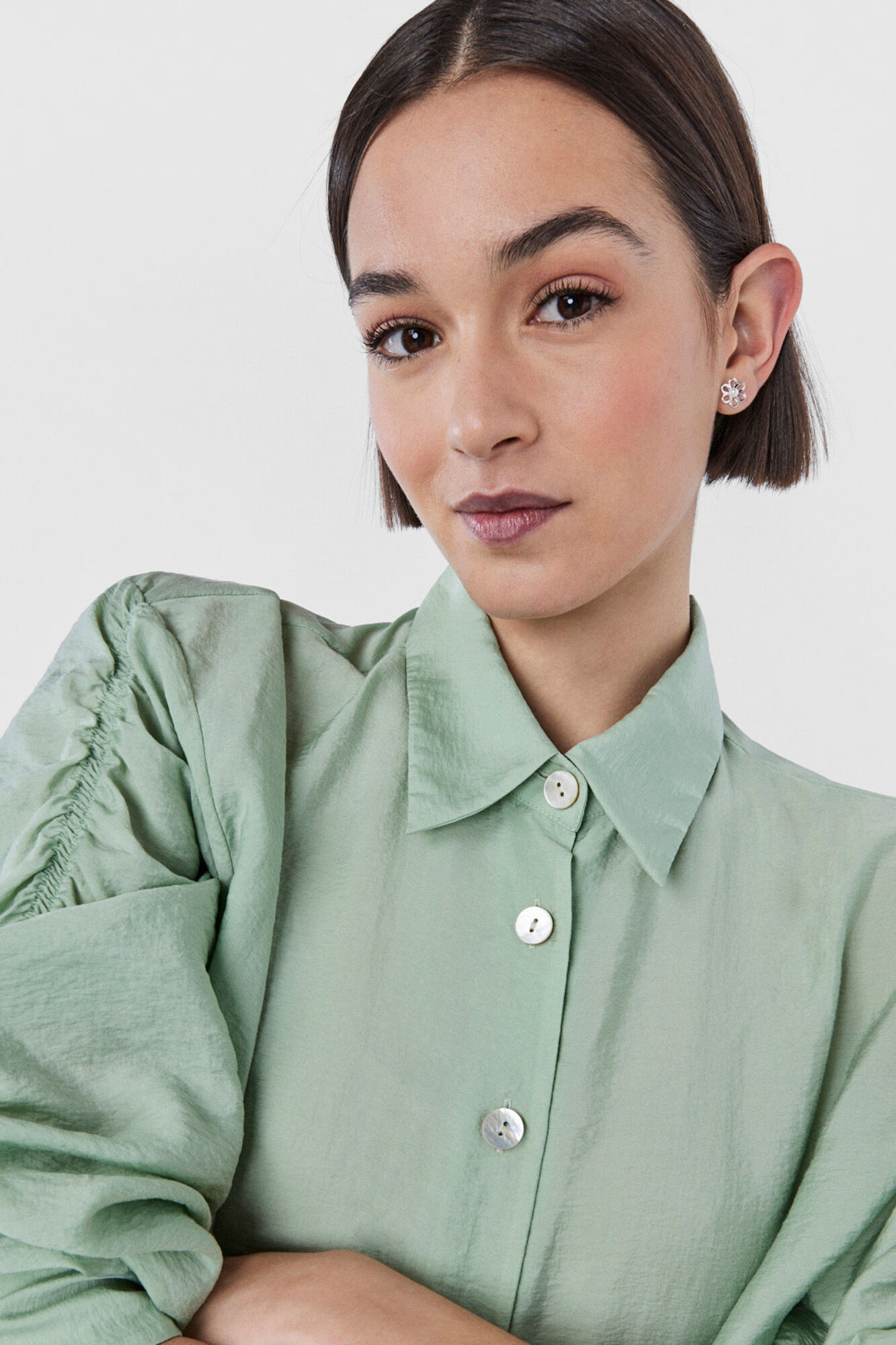 Tous Pendientes flor de plata y perlas cultivadas Gris