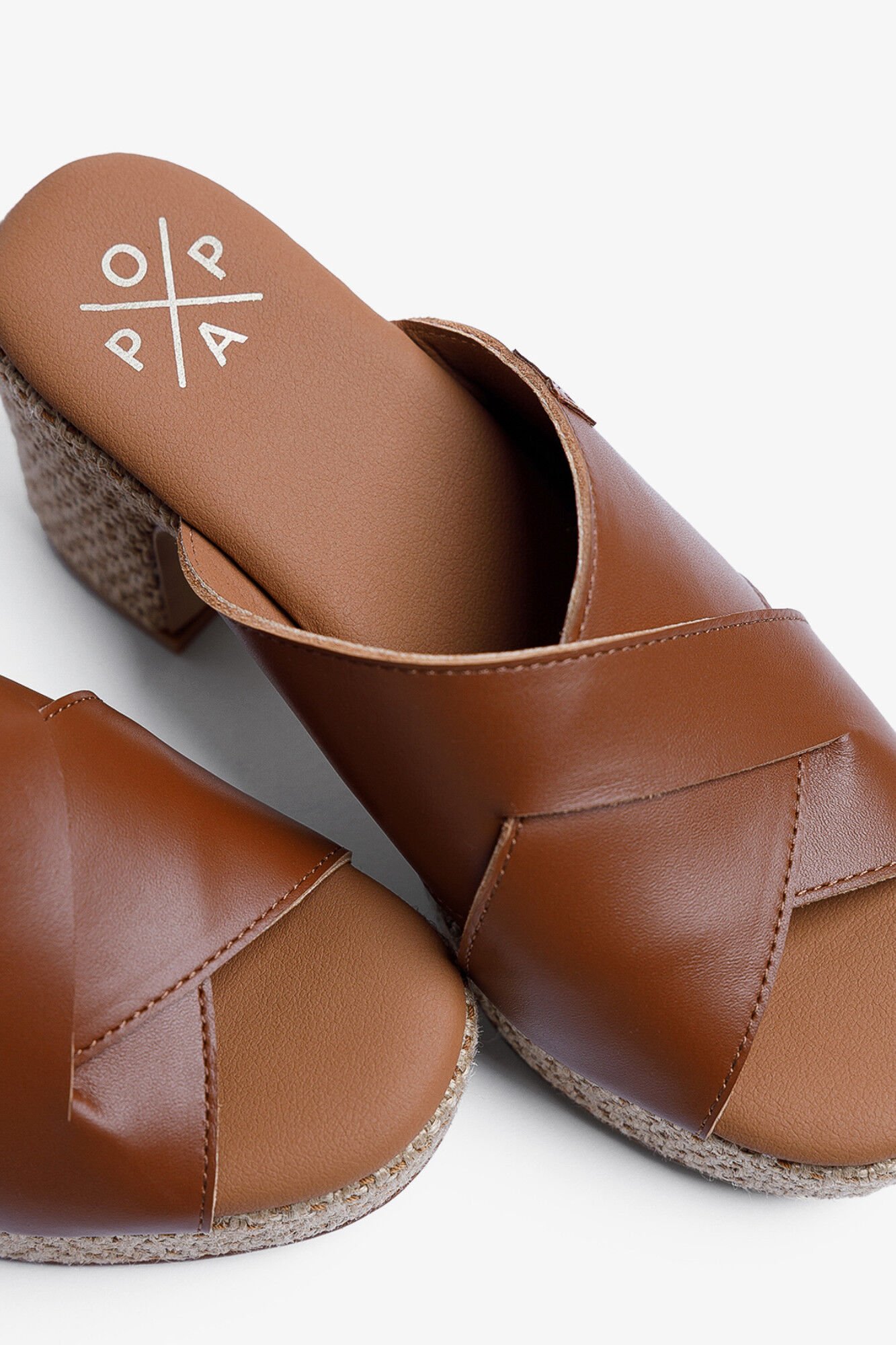 Popa Sand&aacute;lia cunha salto senhora Melibea Pele Castanho