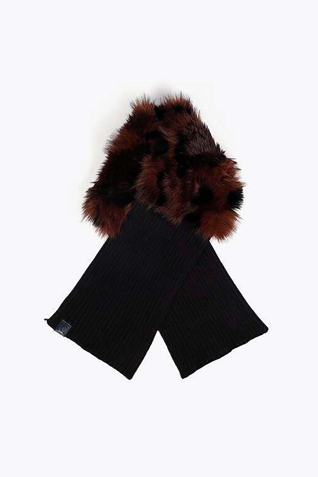 Lola Casademunt Bufanda combinada