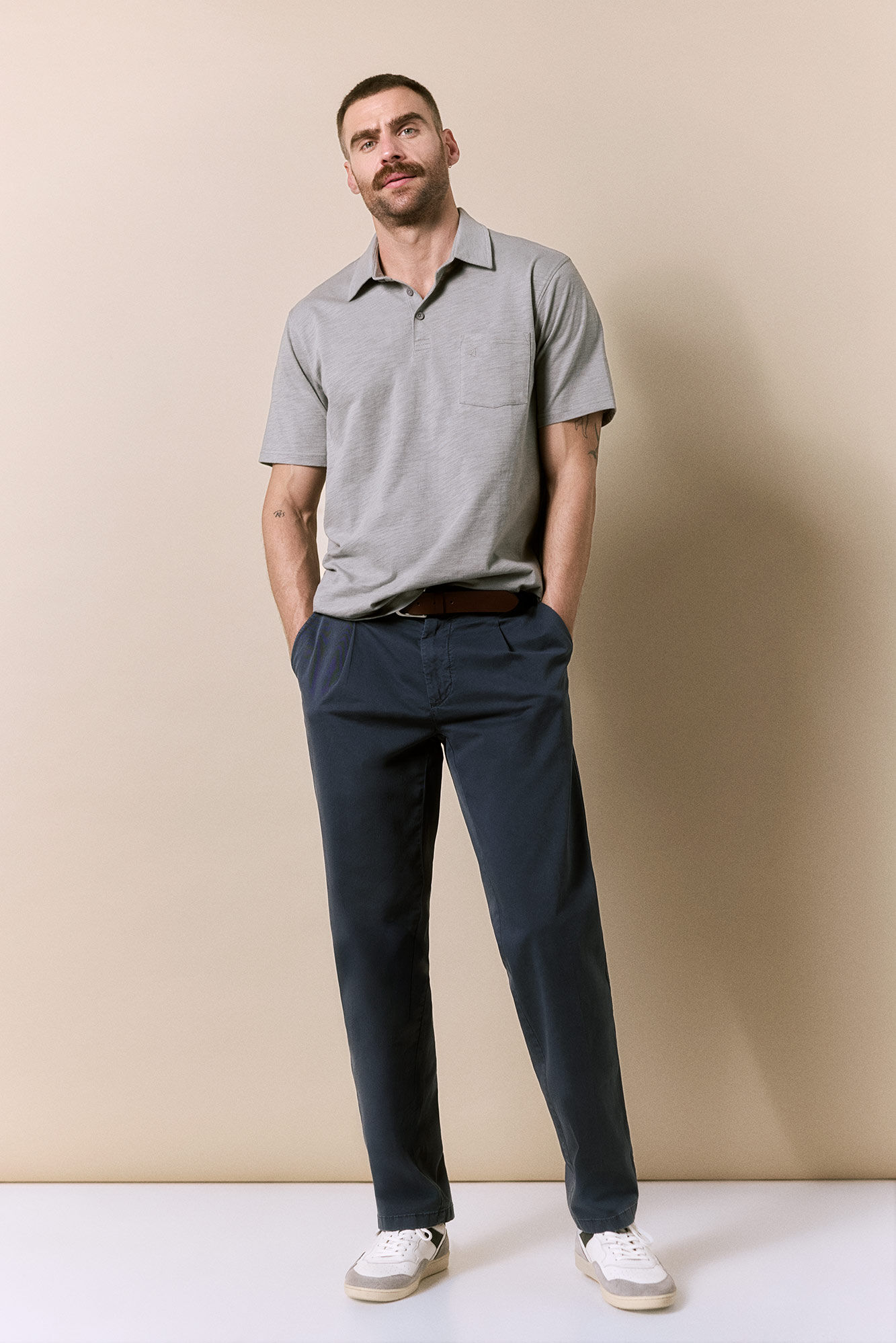 OOTO Polo lavado bordado avi&oacute;n