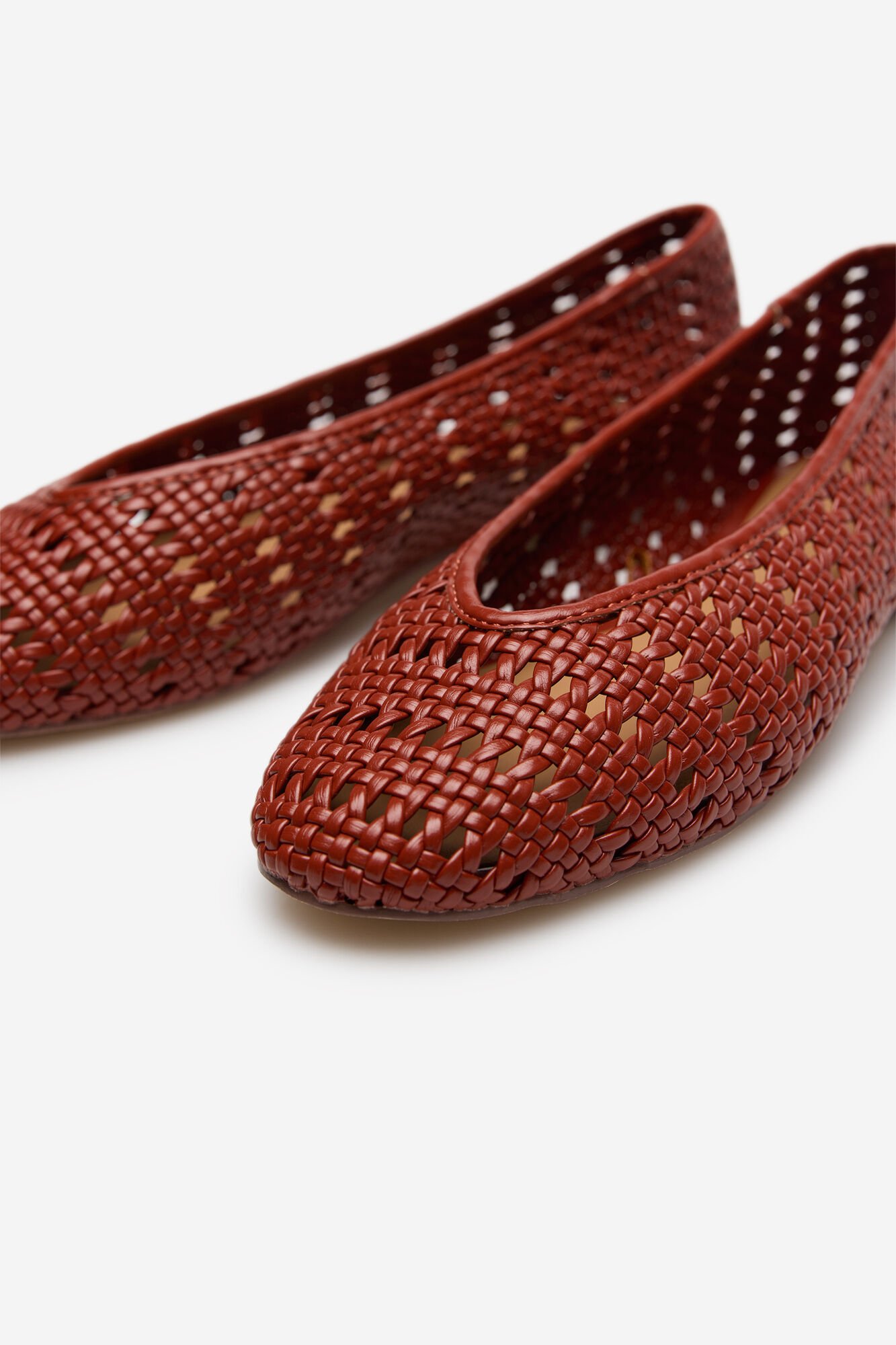 Cortefiel Braided ballerina Red