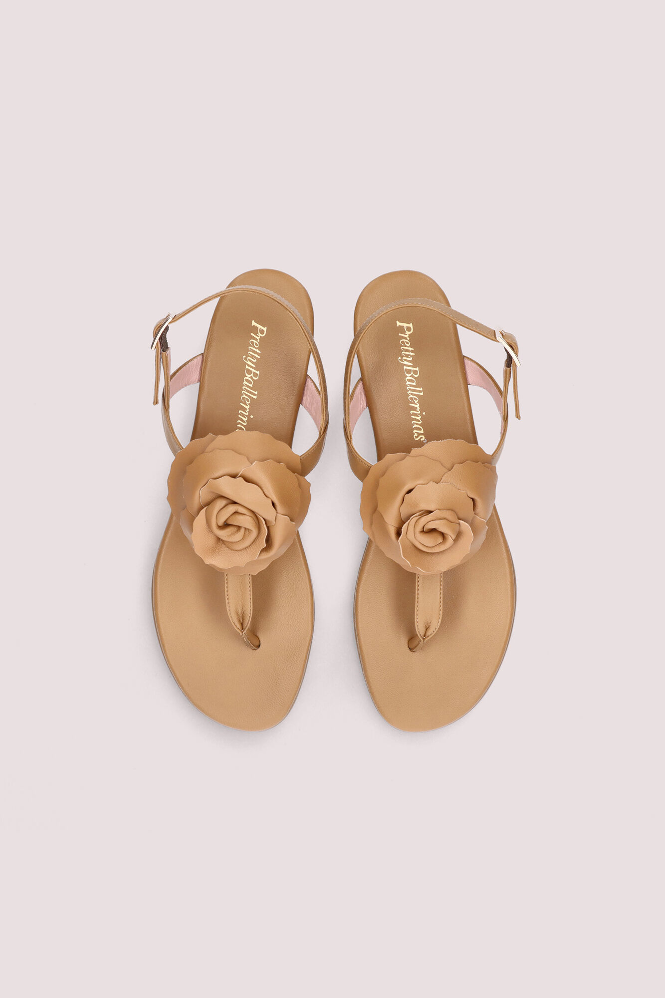 Pretty Ballerinas Sandalia color camel Beige