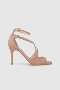 Lodi Sand&aacute;lia salto