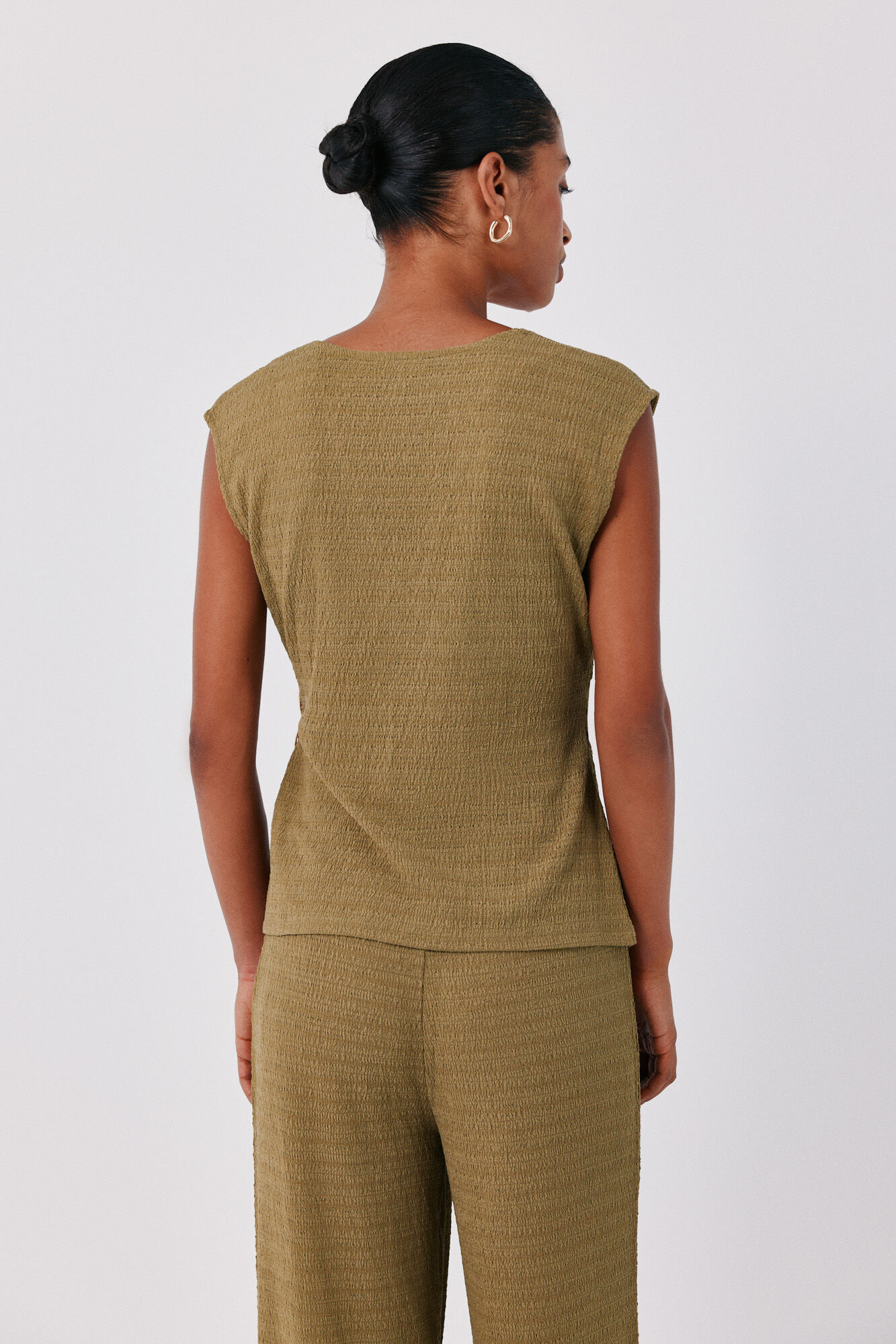Cortefiel Top broche Verde