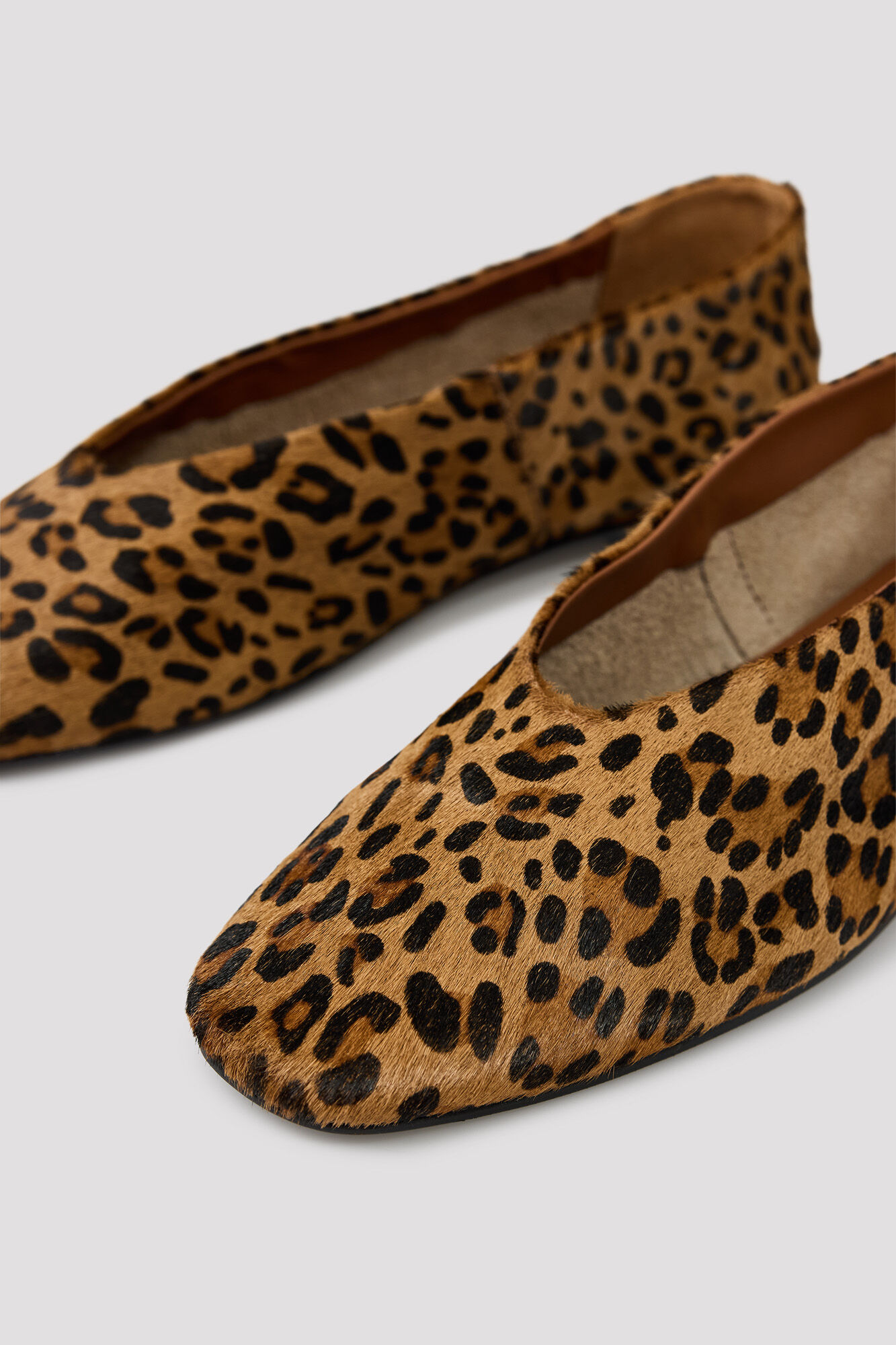Cortefiel Animal print leather ballet flats Printed brown
