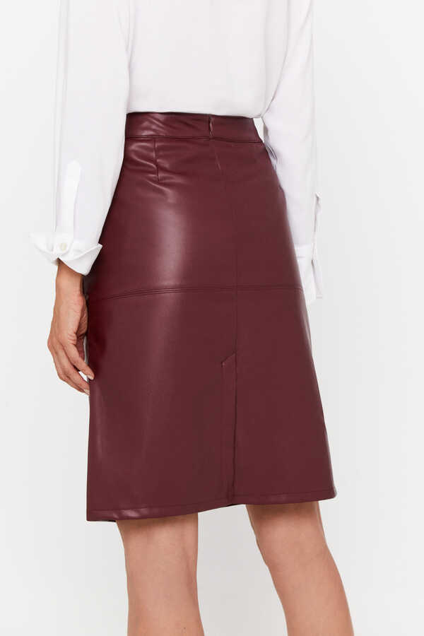 Cortefiel Faux leather skirt Maroon
