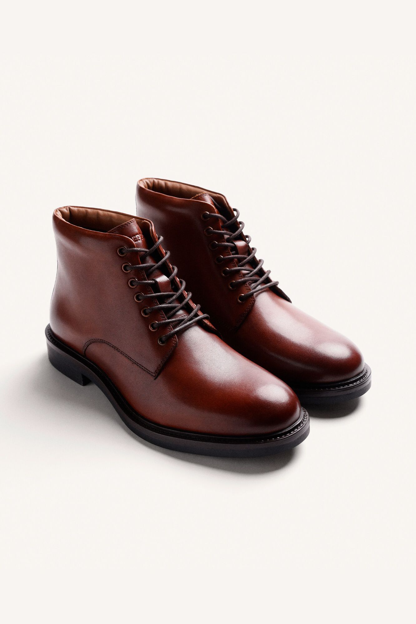 Gioseppo Botins de pele
